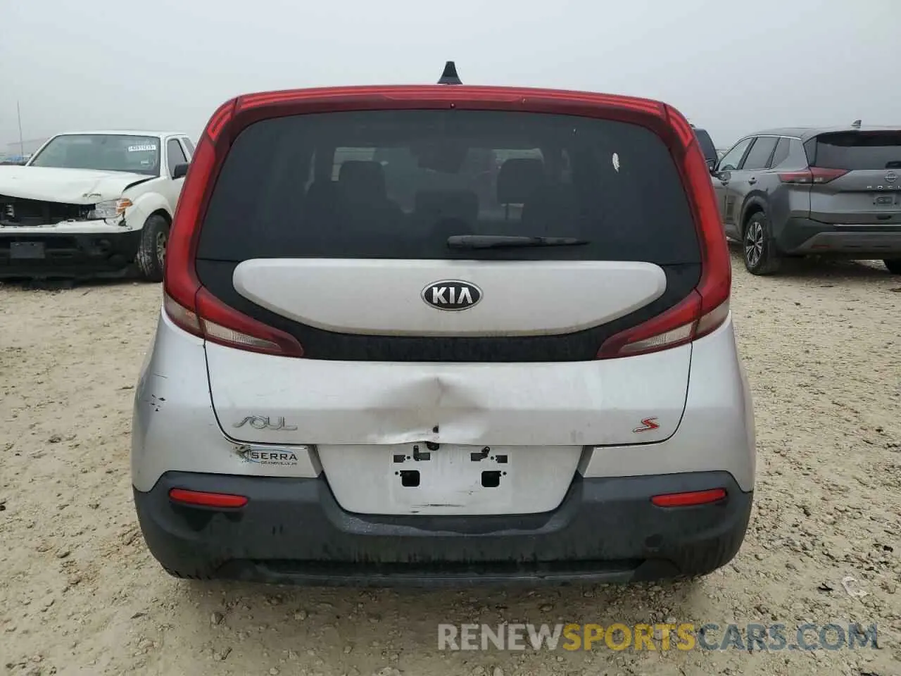 6 Photograph of a damaged car KNDJ23AU5L7002419 KIA SOUL 2020