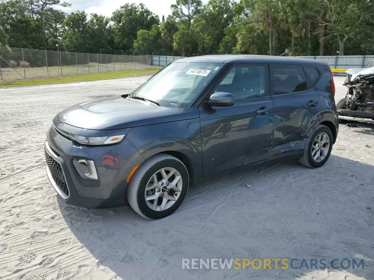 1 Photograph of a damaged car KNDJ23AU5L7002775 KIA SOUL 2020