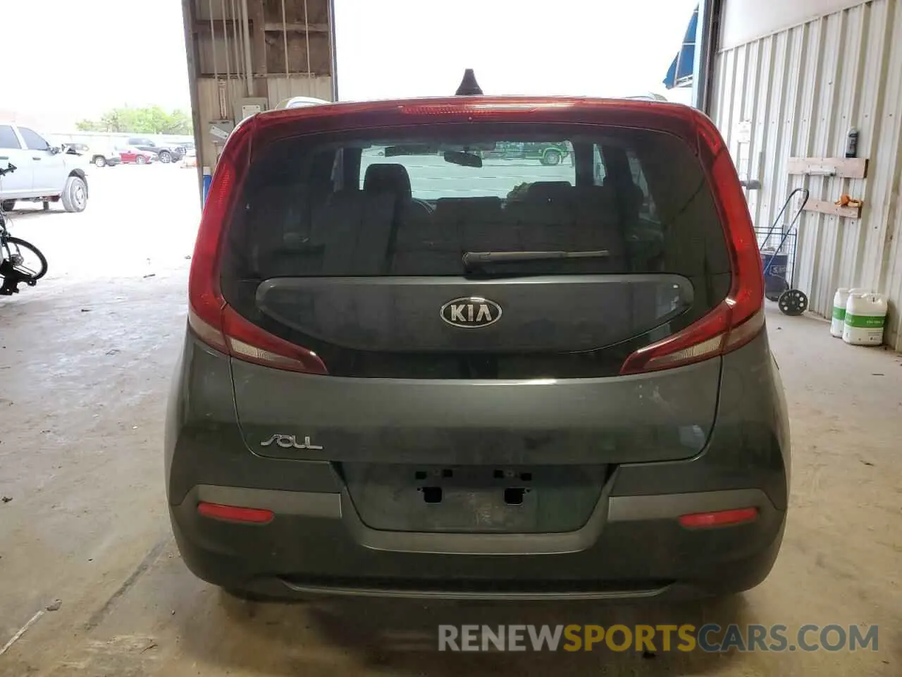 6 Photograph of a damaged car KNDJ23AU5L7027109 KIA SOUL 2020