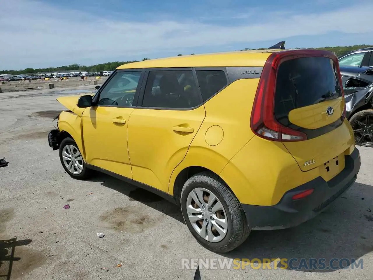 2 Photograph of a damaged car KNDJ23AU5L7047957 KIA SOUL 2020
