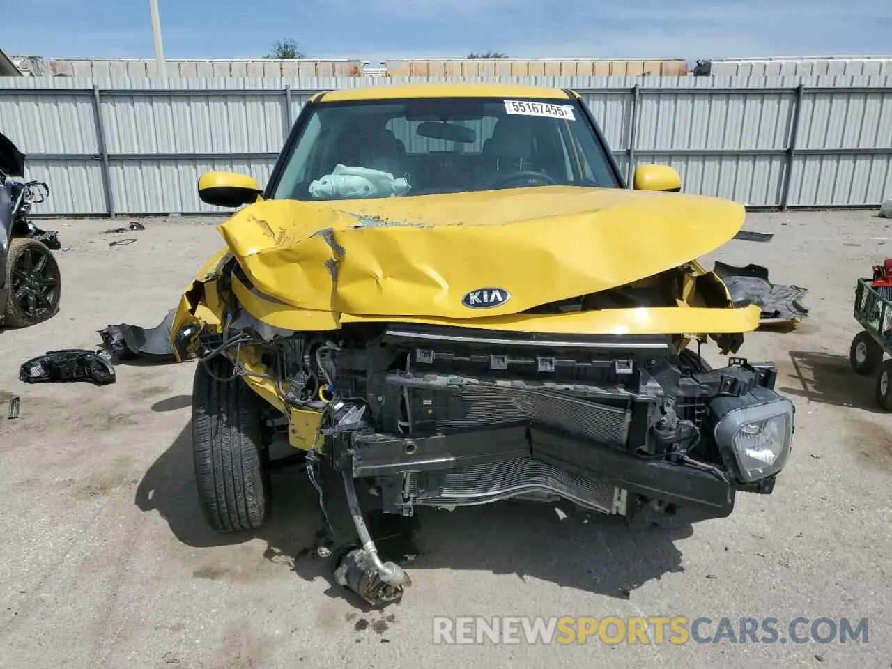5 Photograph of a damaged car KNDJ23AU5L7047957 KIA SOUL 2020