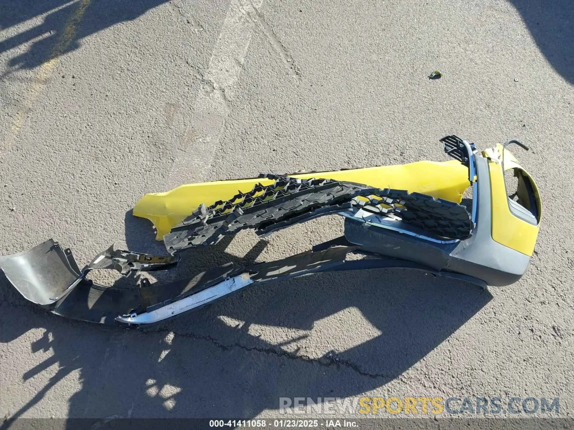 11 Photograph of a damaged car KNDJ23AU5L7052317 KIA SOUL 2020