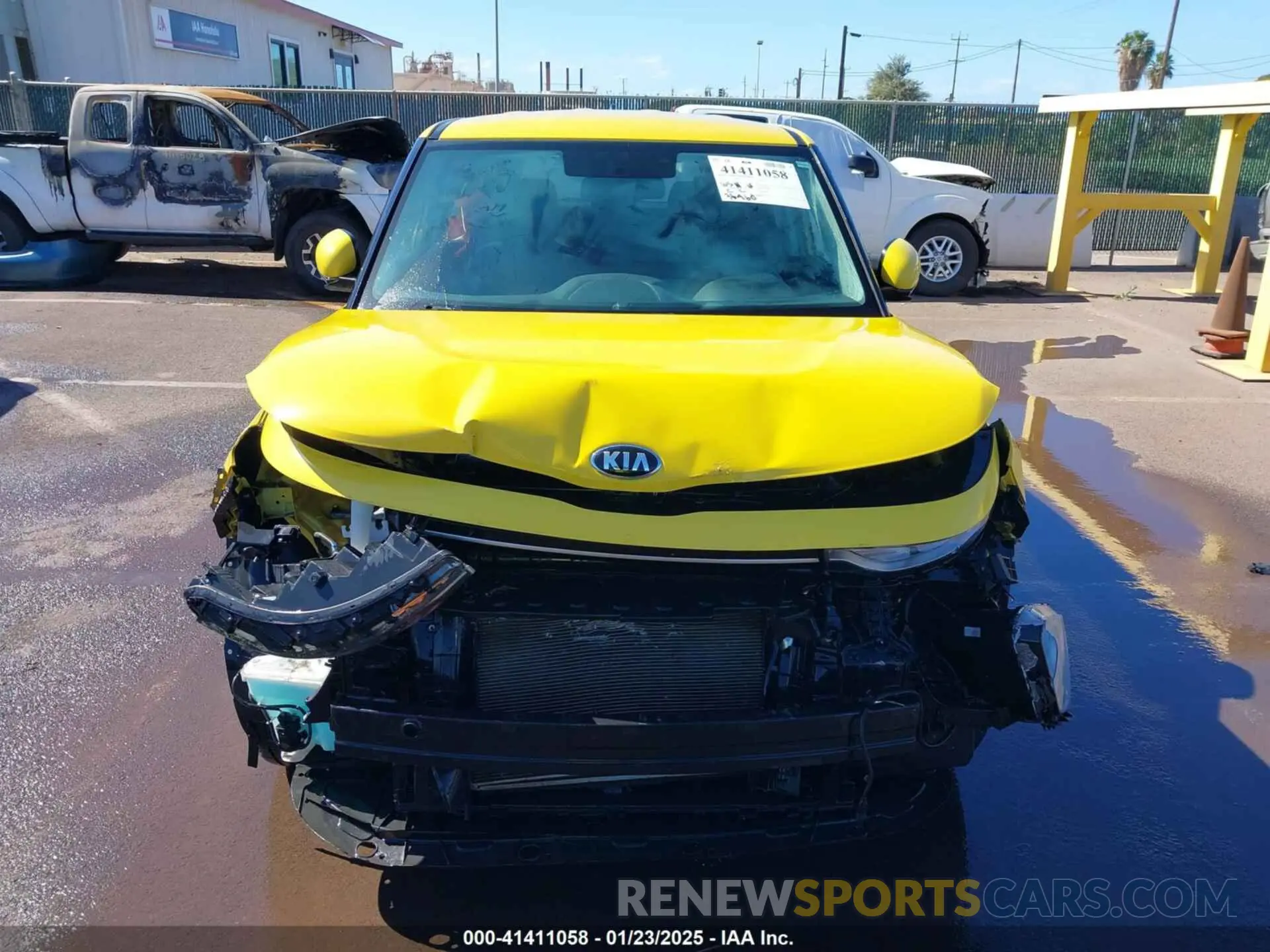 12 Photograph of a damaged car KNDJ23AU5L7052317 KIA SOUL 2020