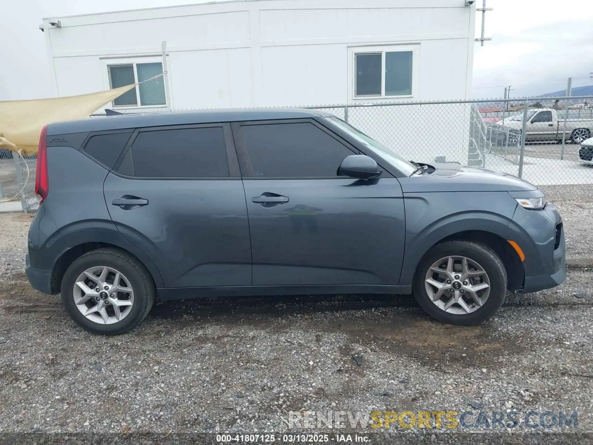 13 Photograph of a damaged car KNDJ23AU5L7053547 KIA SOUL 2020
