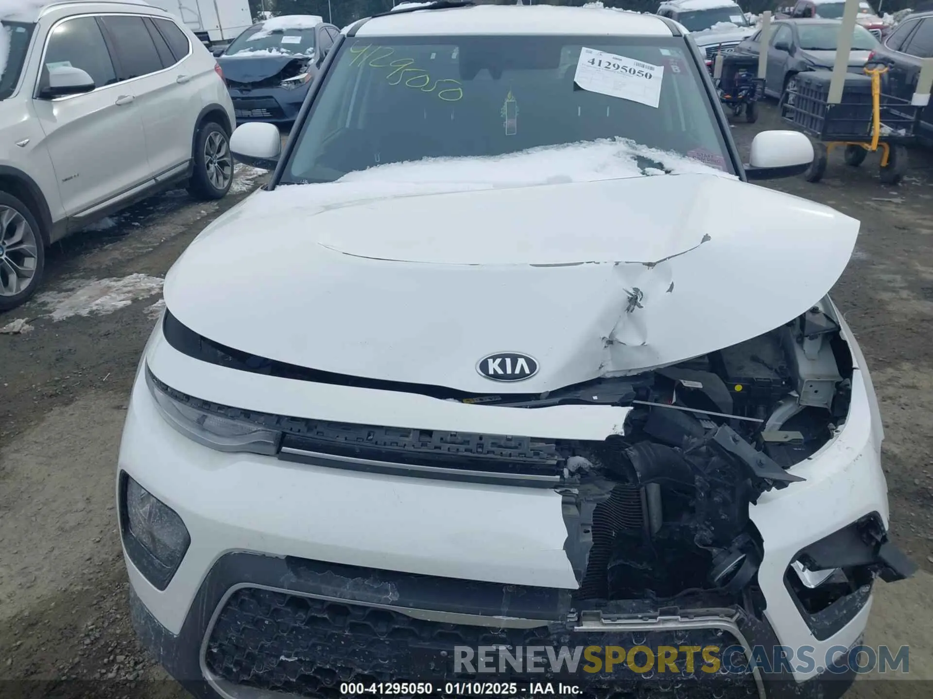 12 Photograph of a damaged car KNDJ23AU5L7054438 KIA SOUL 2020