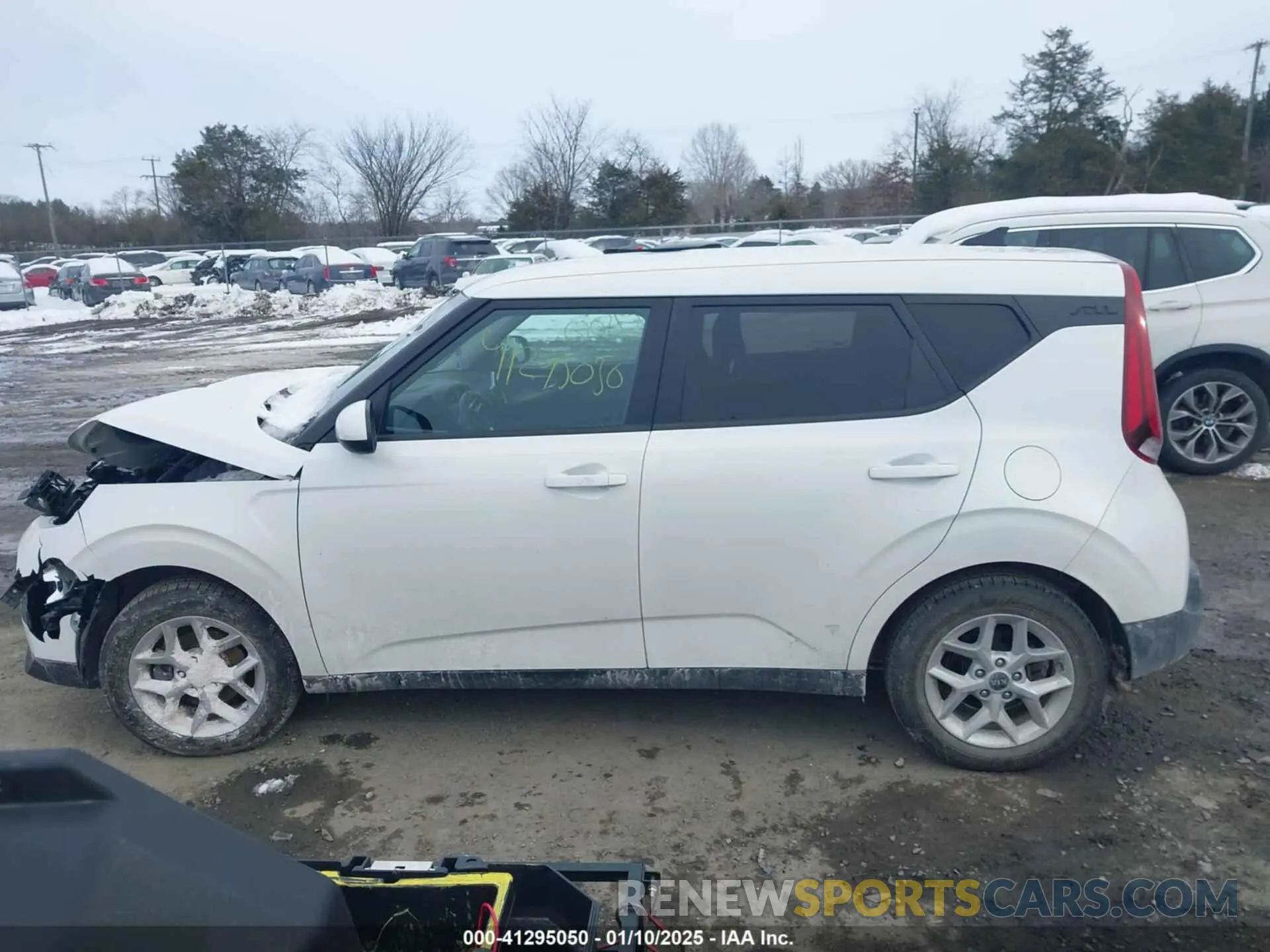 14 Photograph of a damaged car KNDJ23AU5L7054438 KIA SOUL 2020