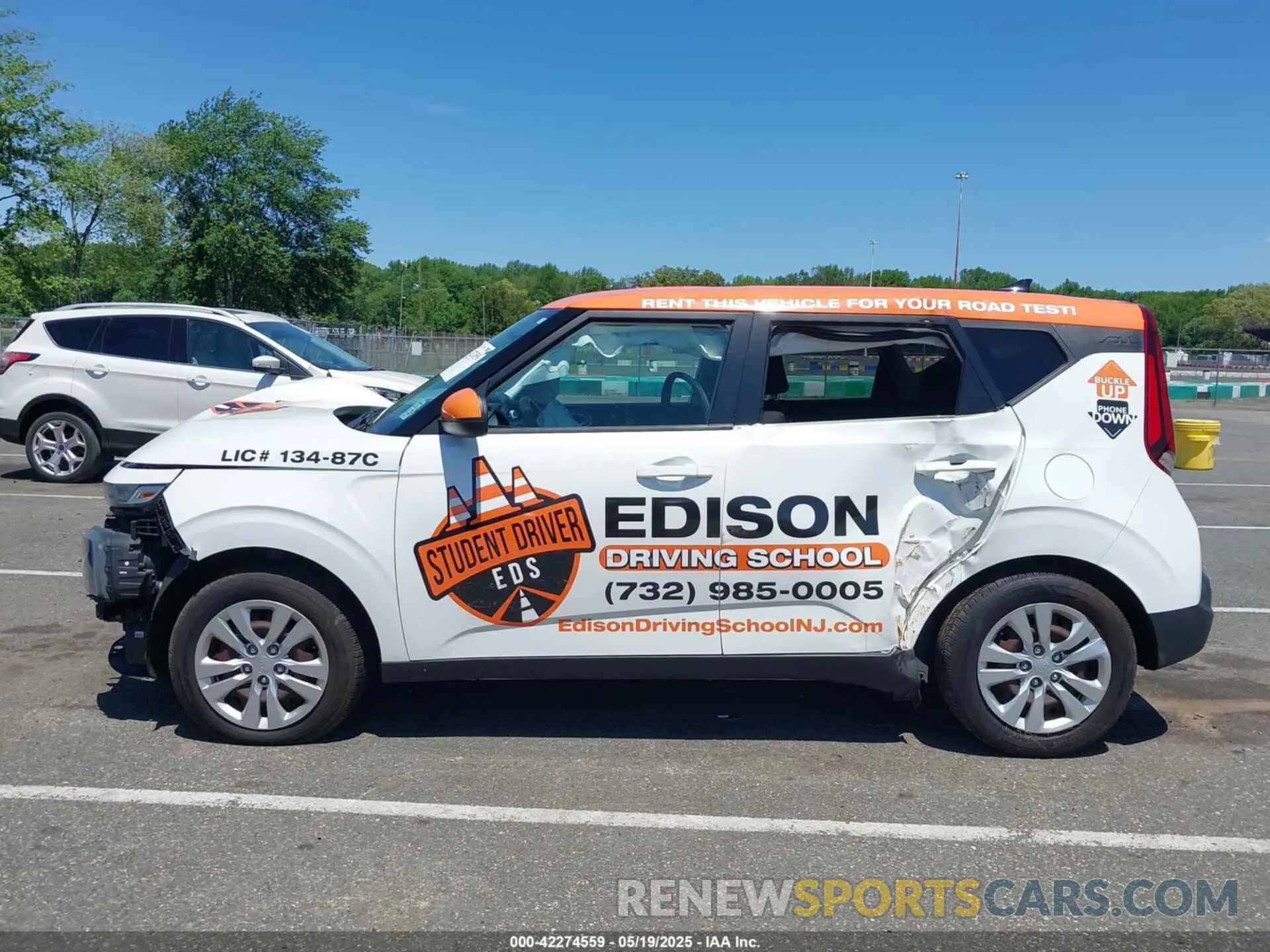 14 Photograph of a damaged car KNDJ23AU5L7057937 KIA SOUL 2020