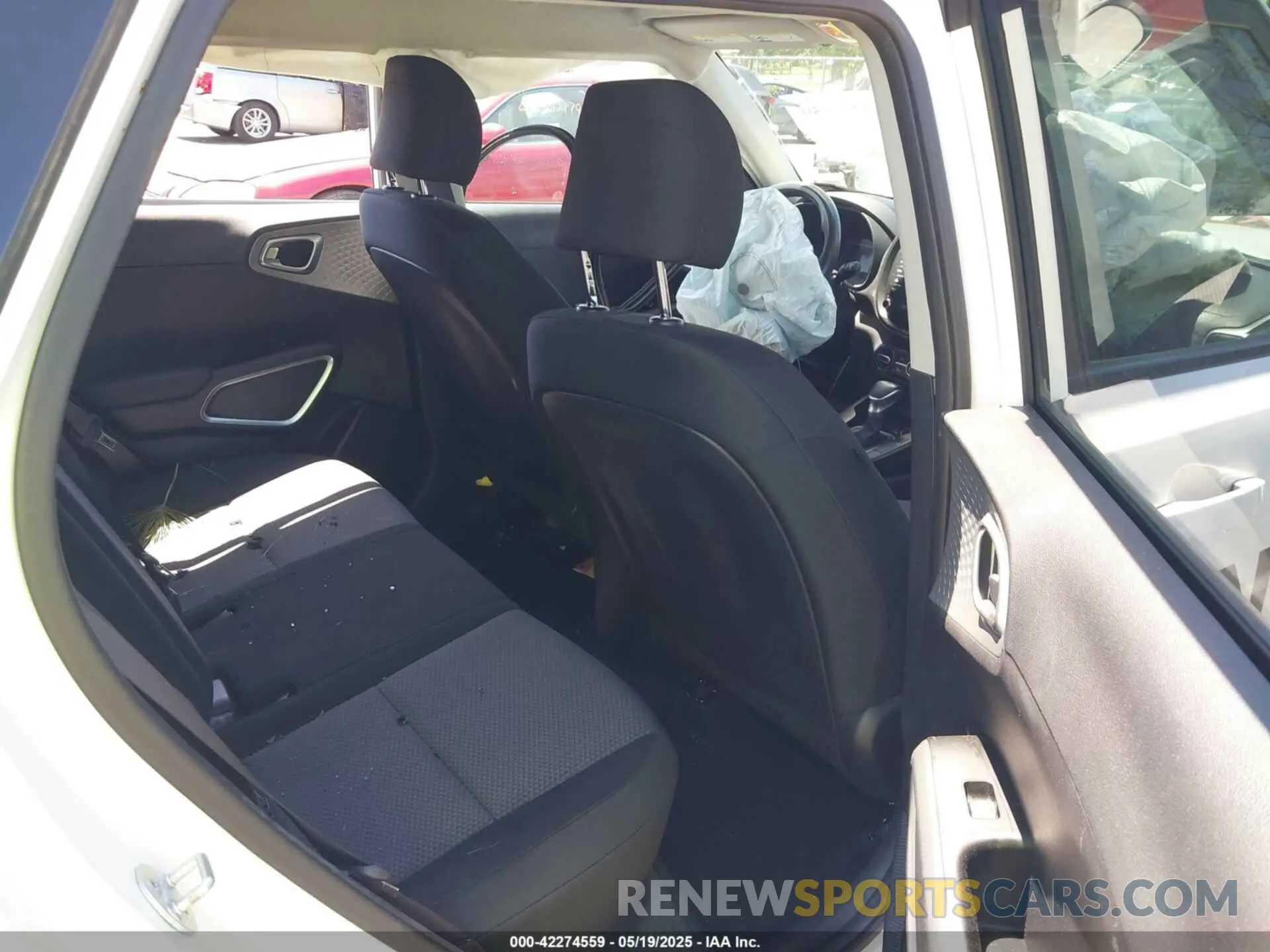 8 Photograph of a damaged car KNDJ23AU5L7057937 KIA SOUL 2020
