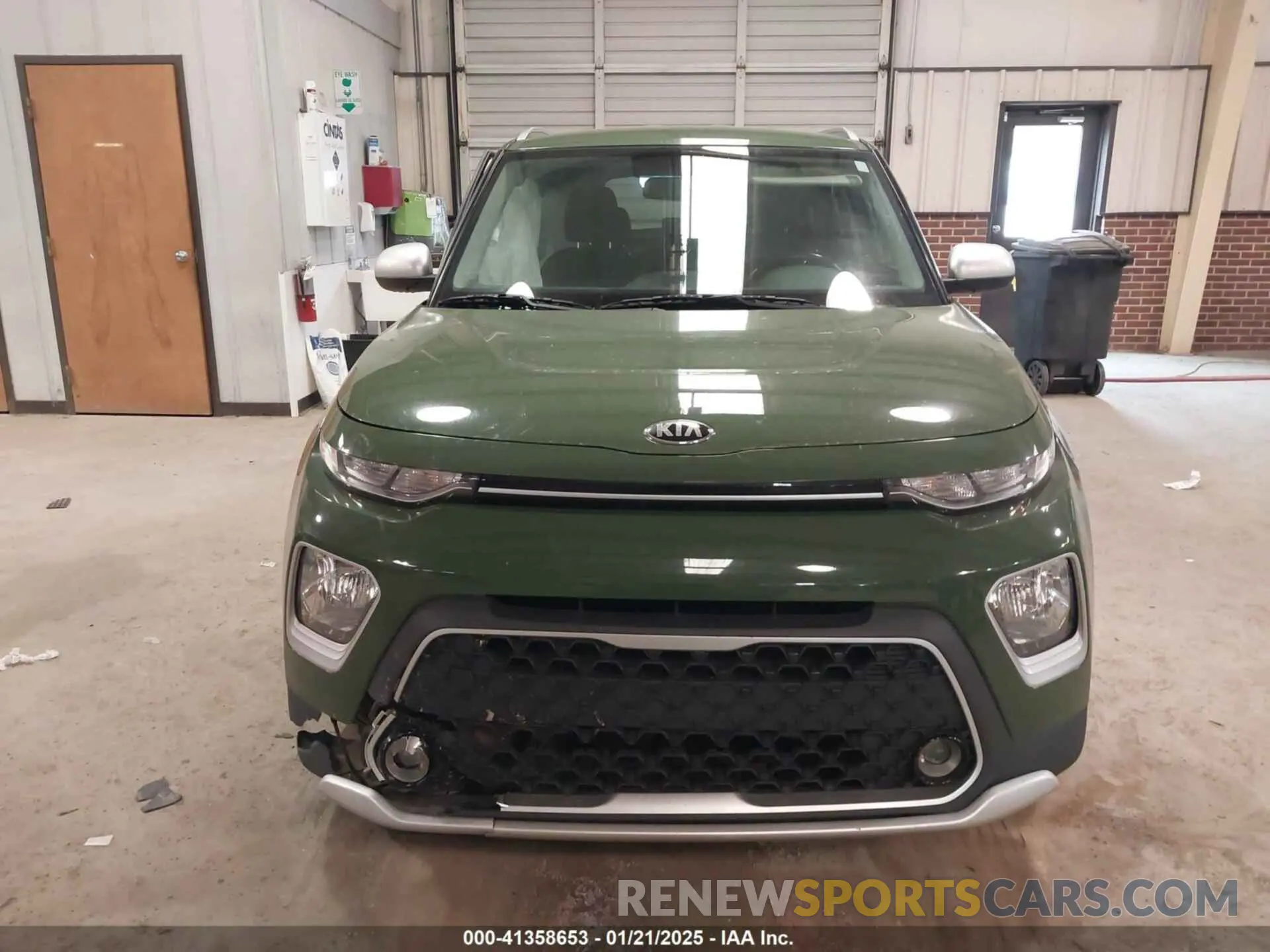 11 Photograph of a damaged car KNDJ23AU5L7068730 KIA SOUL 2020