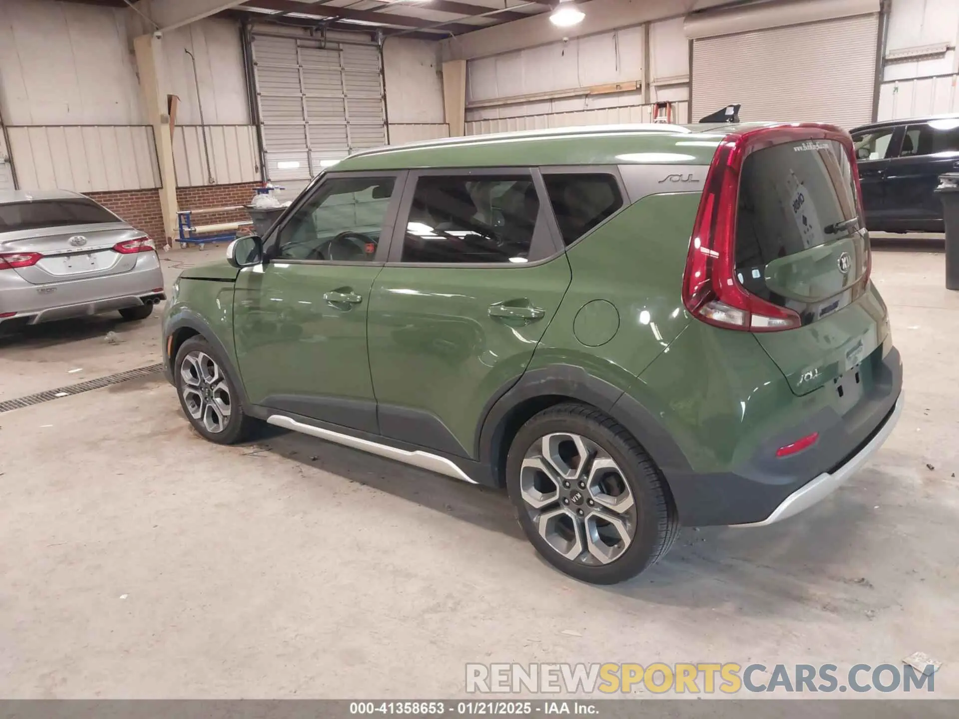 3 Photograph of a damaged car KNDJ23AU5L7068730 KIA SOUL 2020