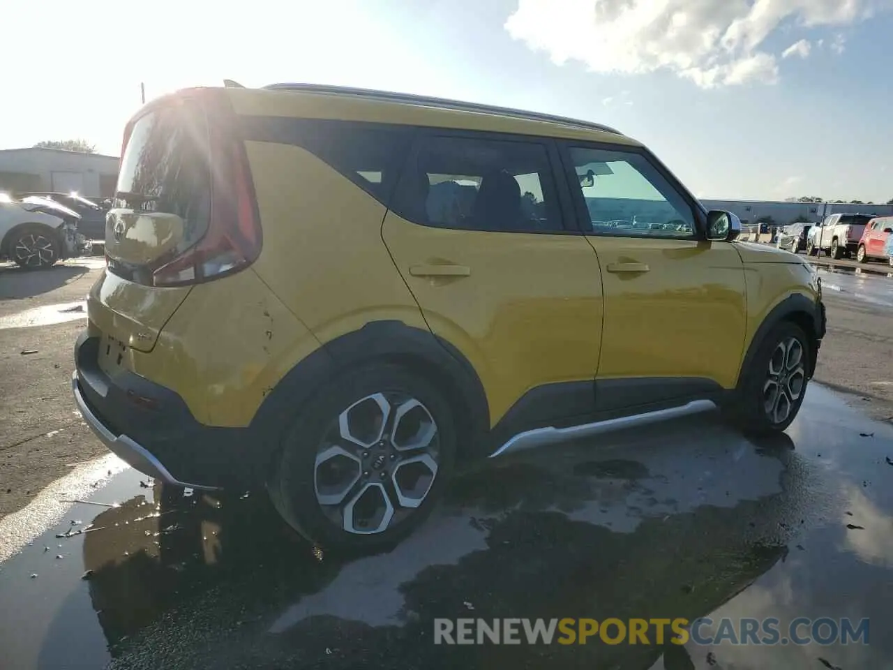 3 Photograph of a damaged car KNDJ23AU5L7089562 KIA SOUL 2020