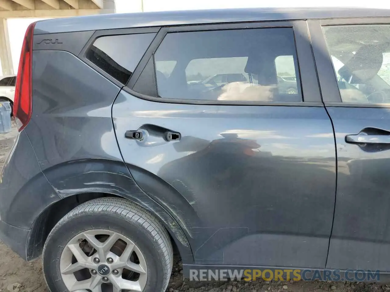 10 Photograph of a damaged car KNDJ23AU5L7091764 KIA SOUL 2020
