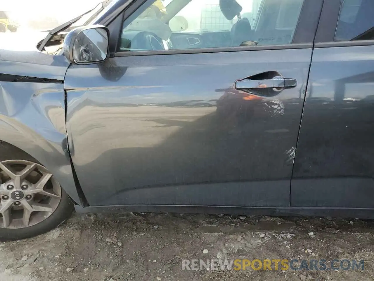 7 Photograph of a damaged car KNDJ23AU5L7091764 KIA SOUL 2020