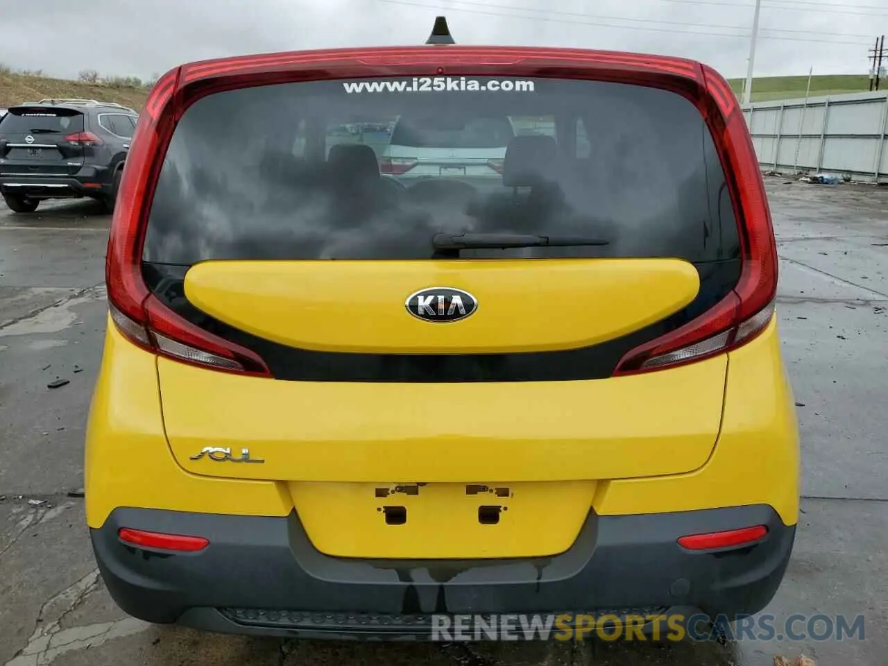 6 Photograph of a damaged car KNDJ23AU5L7096169 KIA SOUL 2020