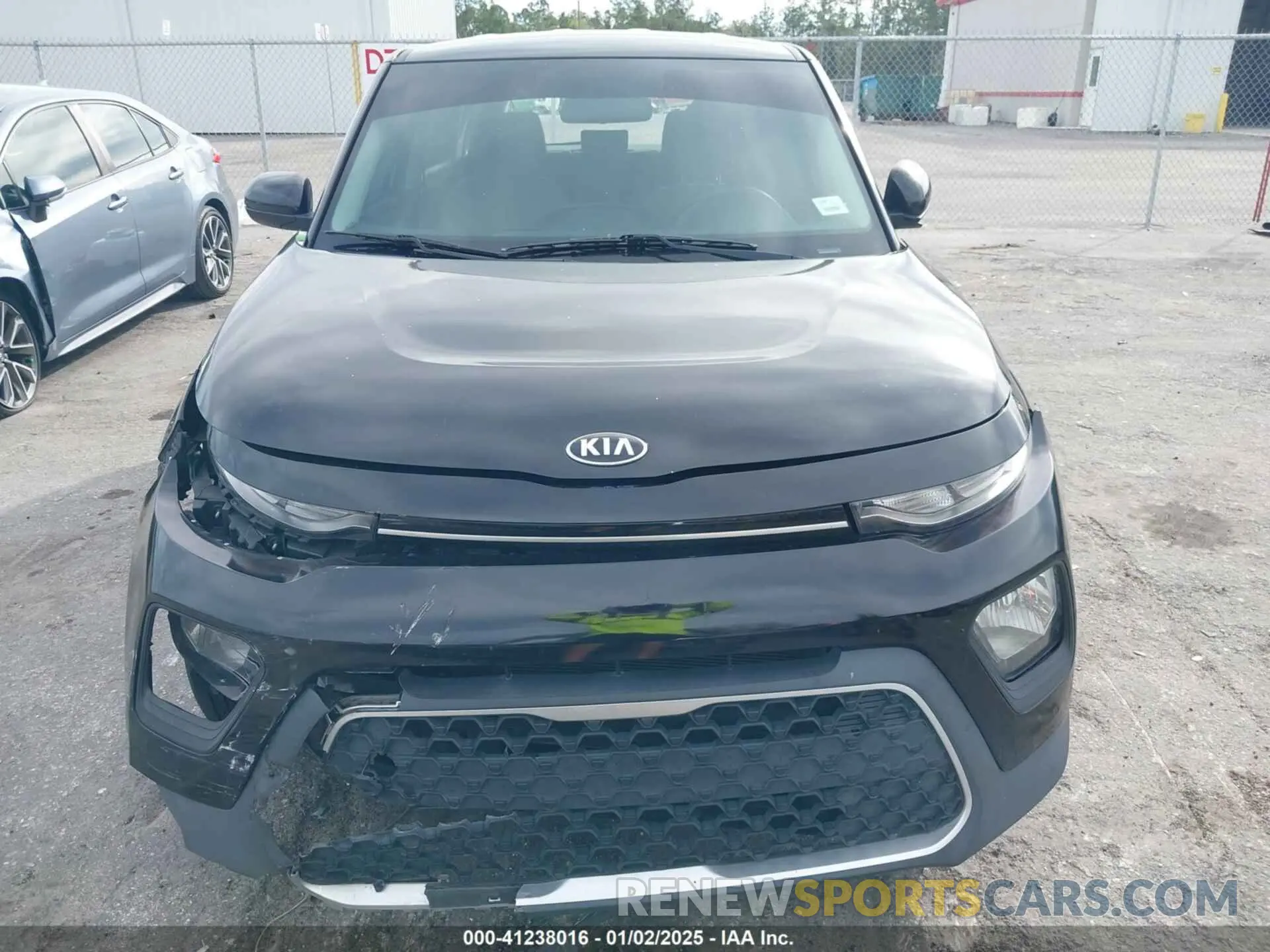 12 Photograph of a damaged car KNDJ23AU5L7707575 KIA SOUL 2020