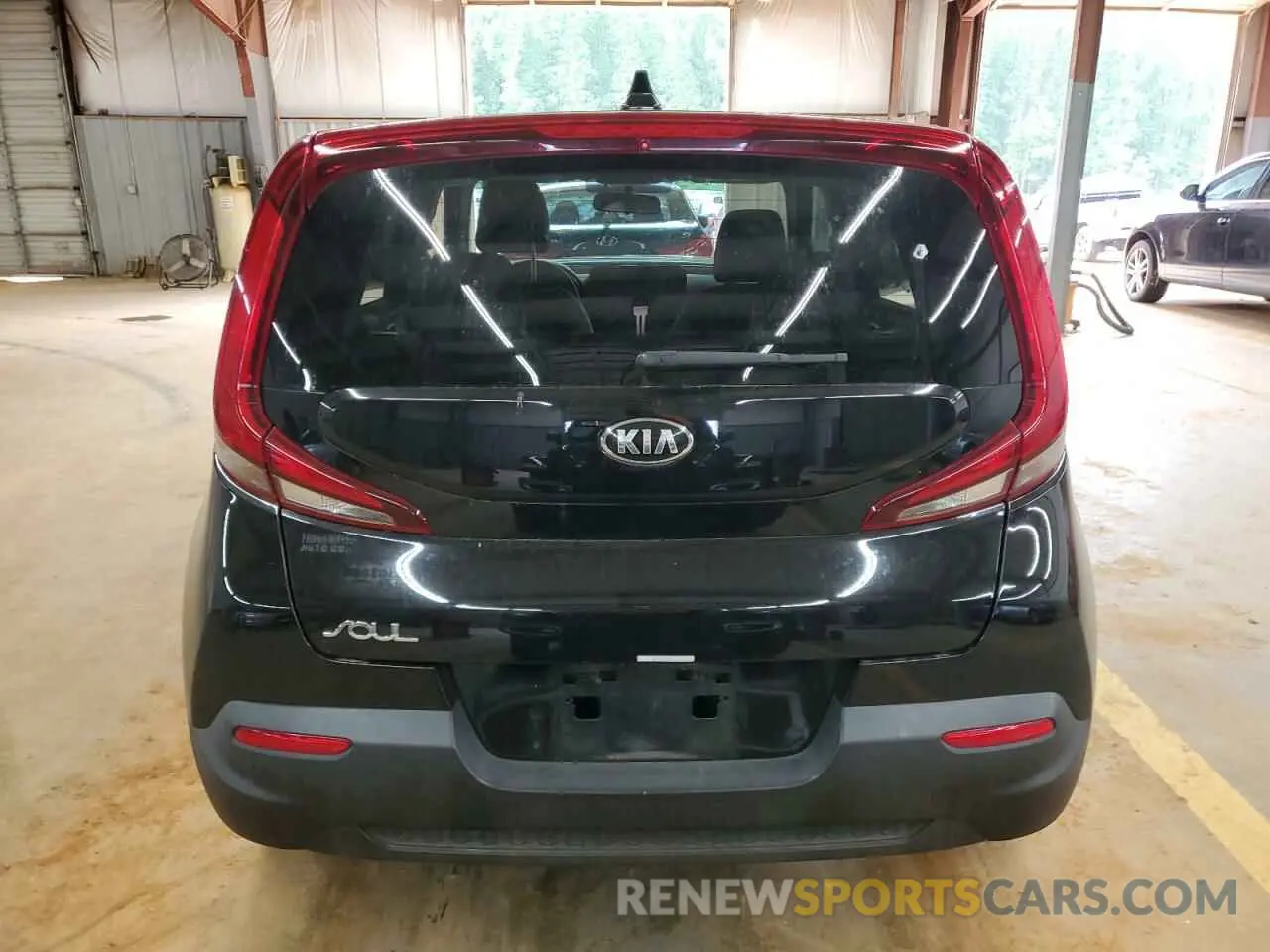 6 Photograph of a damaged car KNDJ23AU5L7710217 KIA SOUL 2020