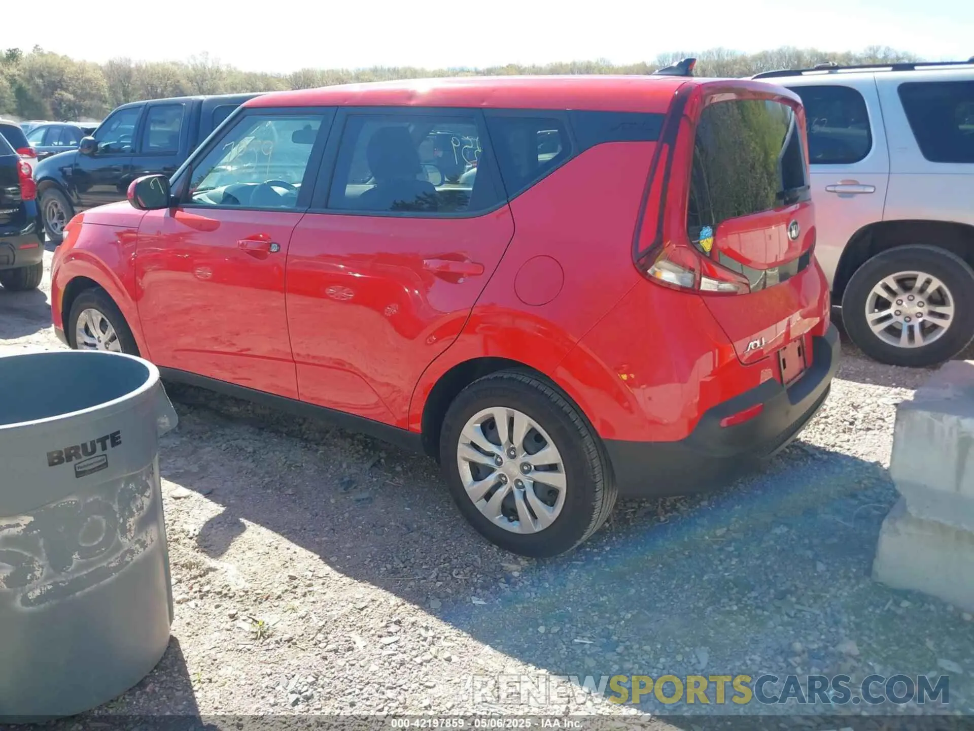 3 Photograph of a damaged car KNDJ23AU5L7713697 KIA SOUL 2020