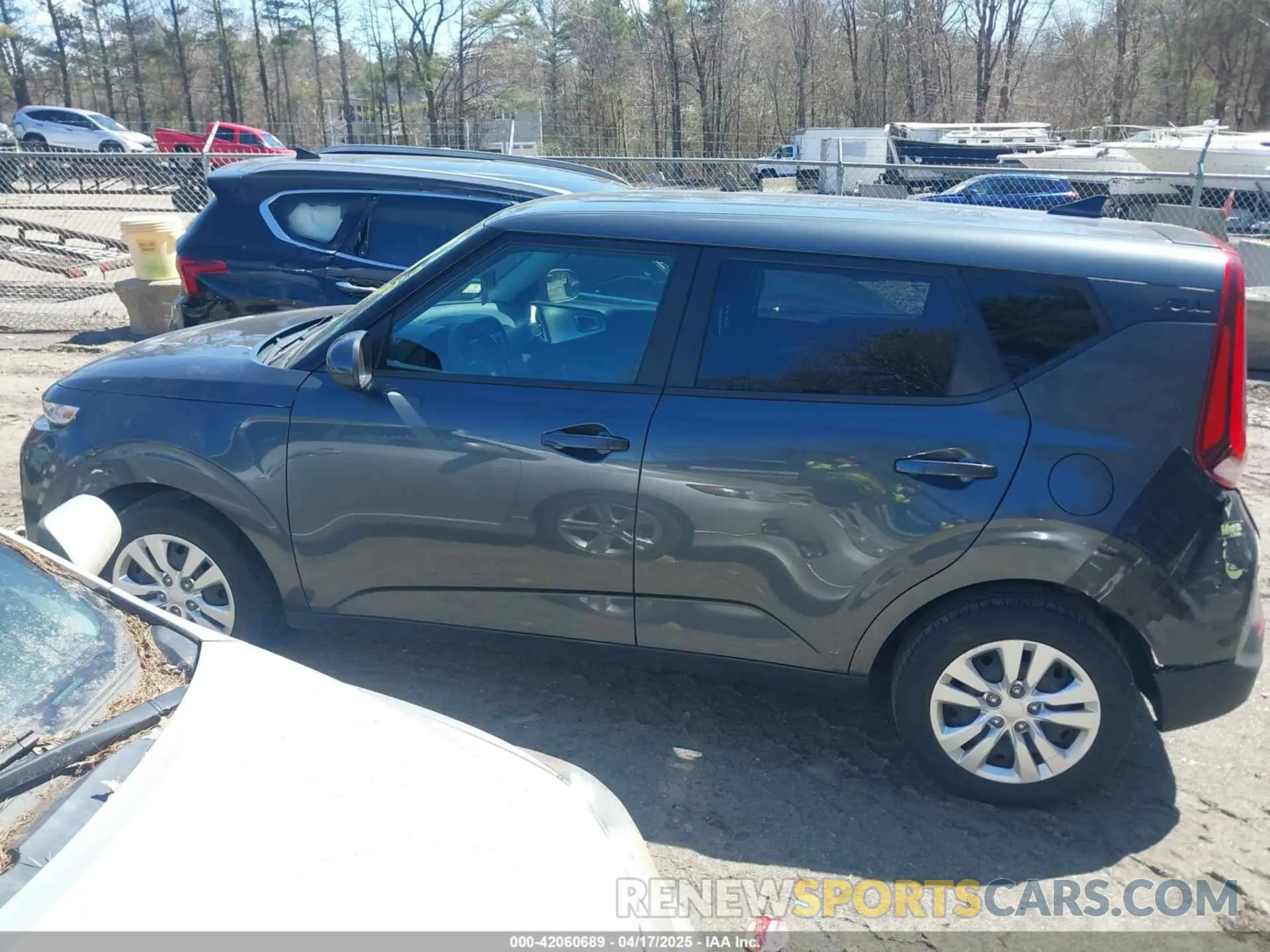 14 Photograph of a damaged car KNDJ23AU5L7727308 KIA SOUL 2020