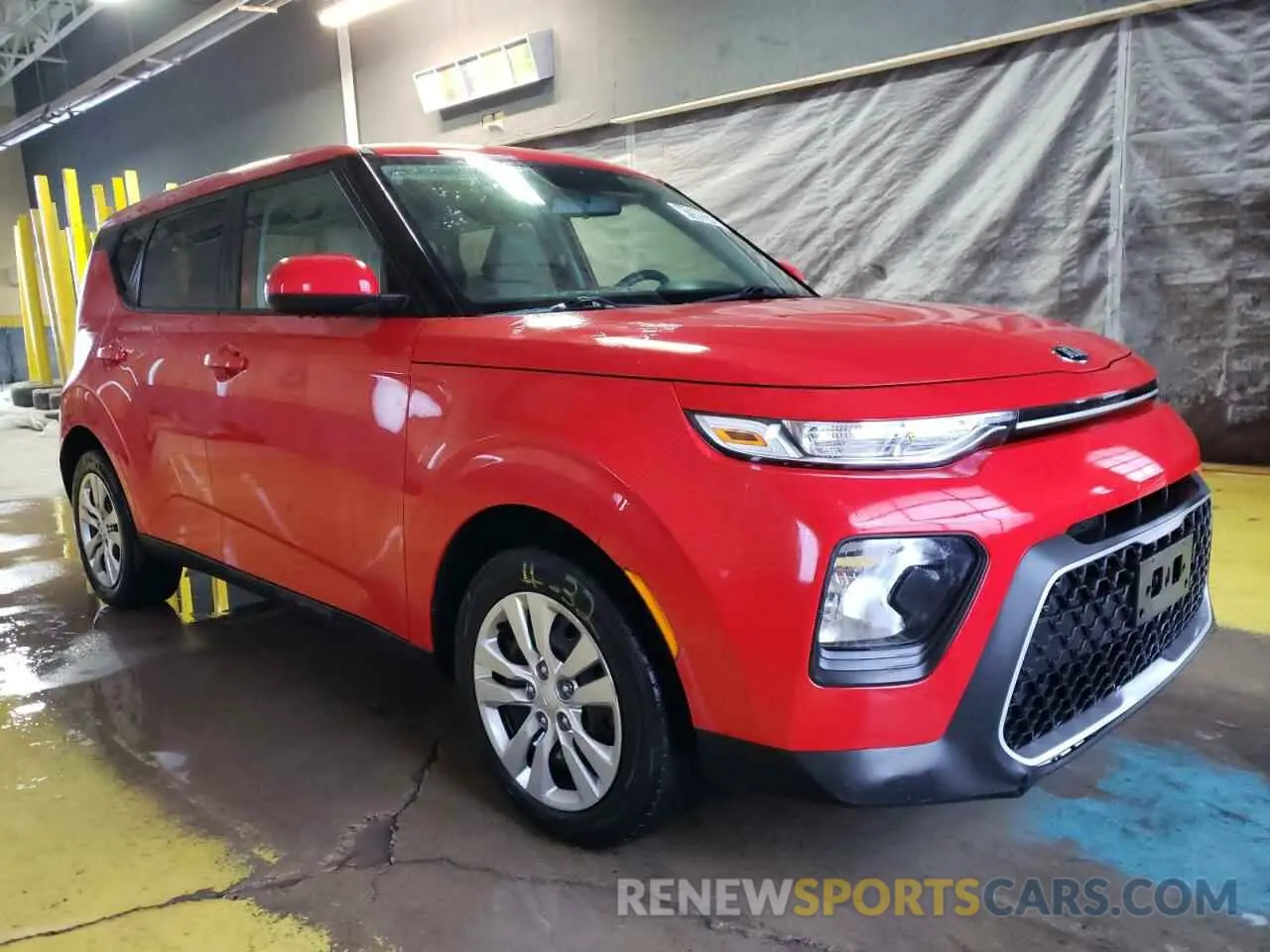 4 Photograph of a damaged car KNDJ23AU5L7731570 KIA SOUL 2020