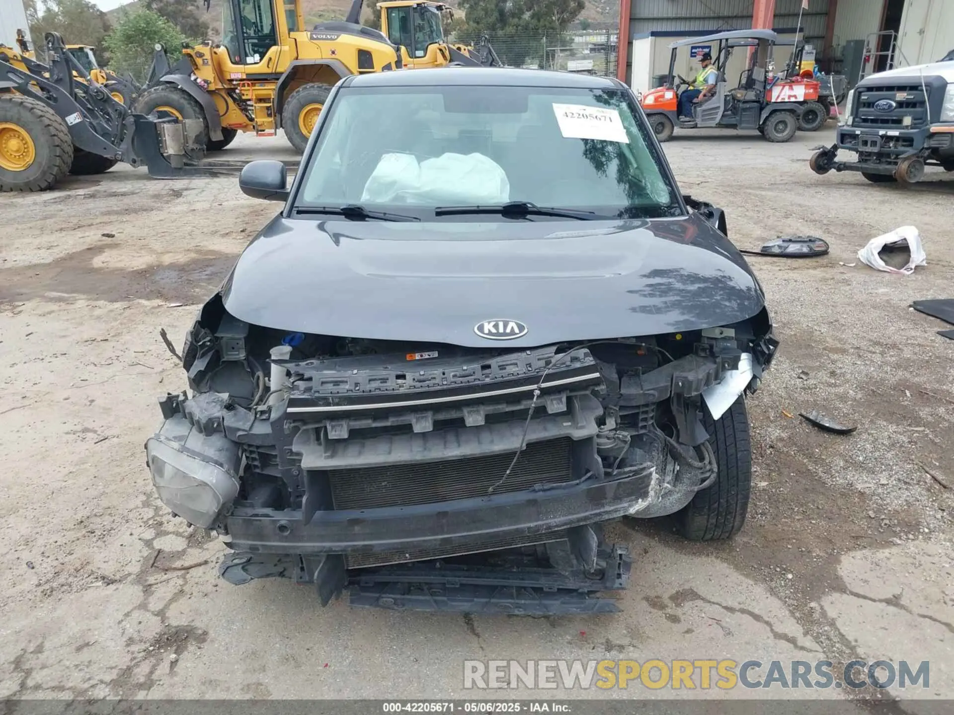 11 Photograph of a damaged car KNDJ23AU5L7734050 KIA SOUL 2020