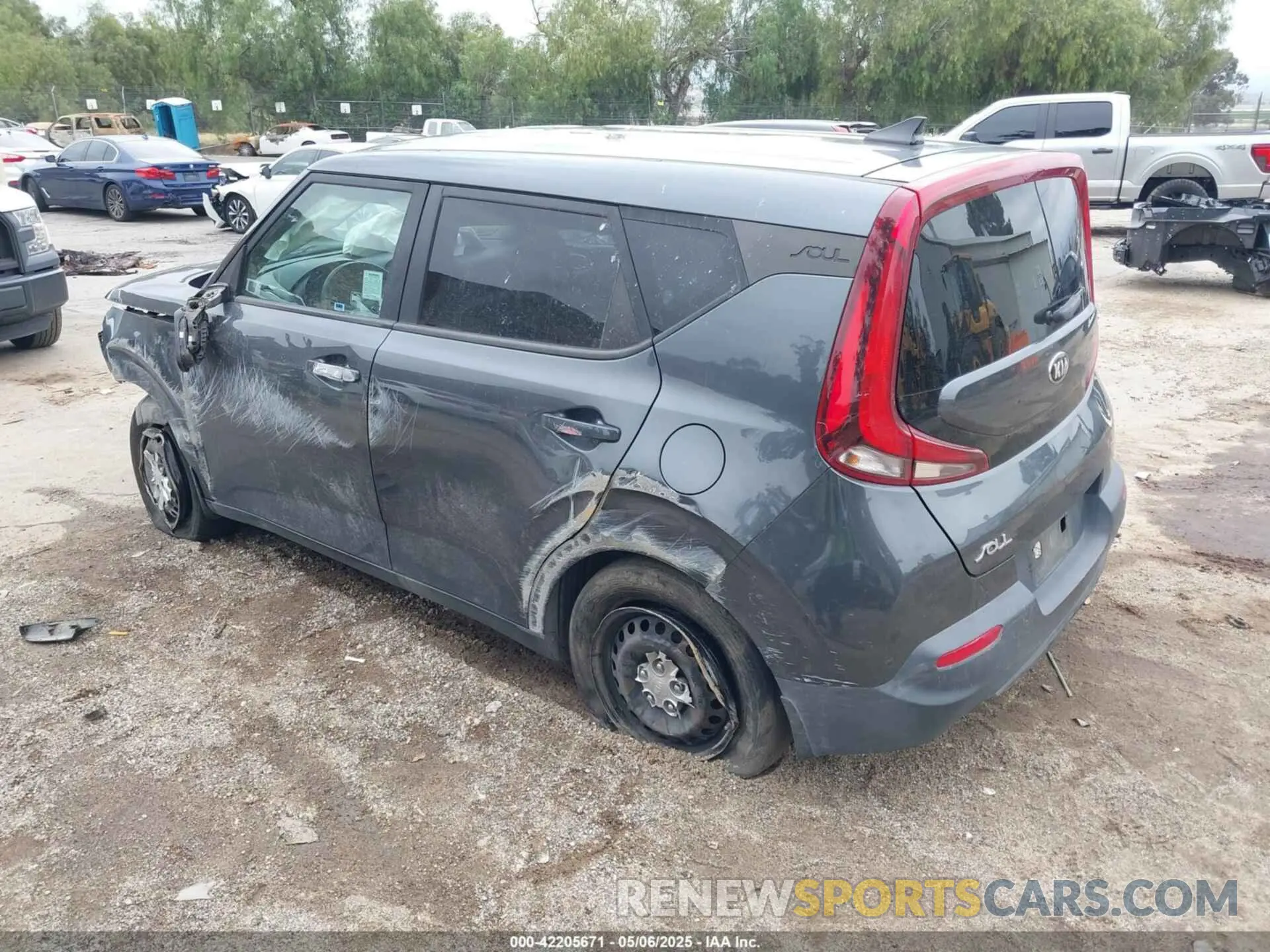 3 Photograph of a damaged car KNDJ23AU5L7734050 KIA SOUL 2020