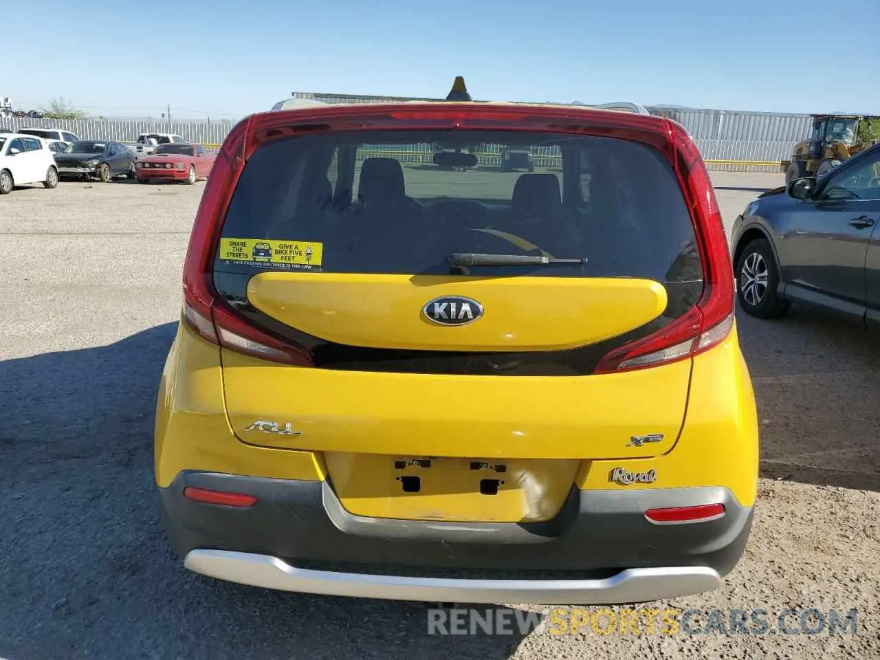 6 Photograph of a damaged car KNDJ23AU6L7047661 KIA SOUL 2020