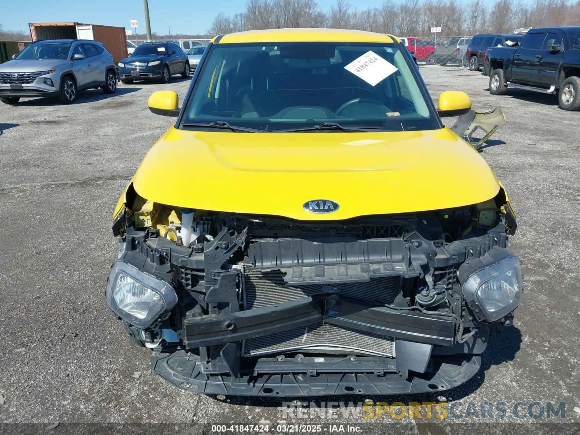 13 Photograph of a damaged car KNDJ23AU6L7091191 KIA SOUL 2020