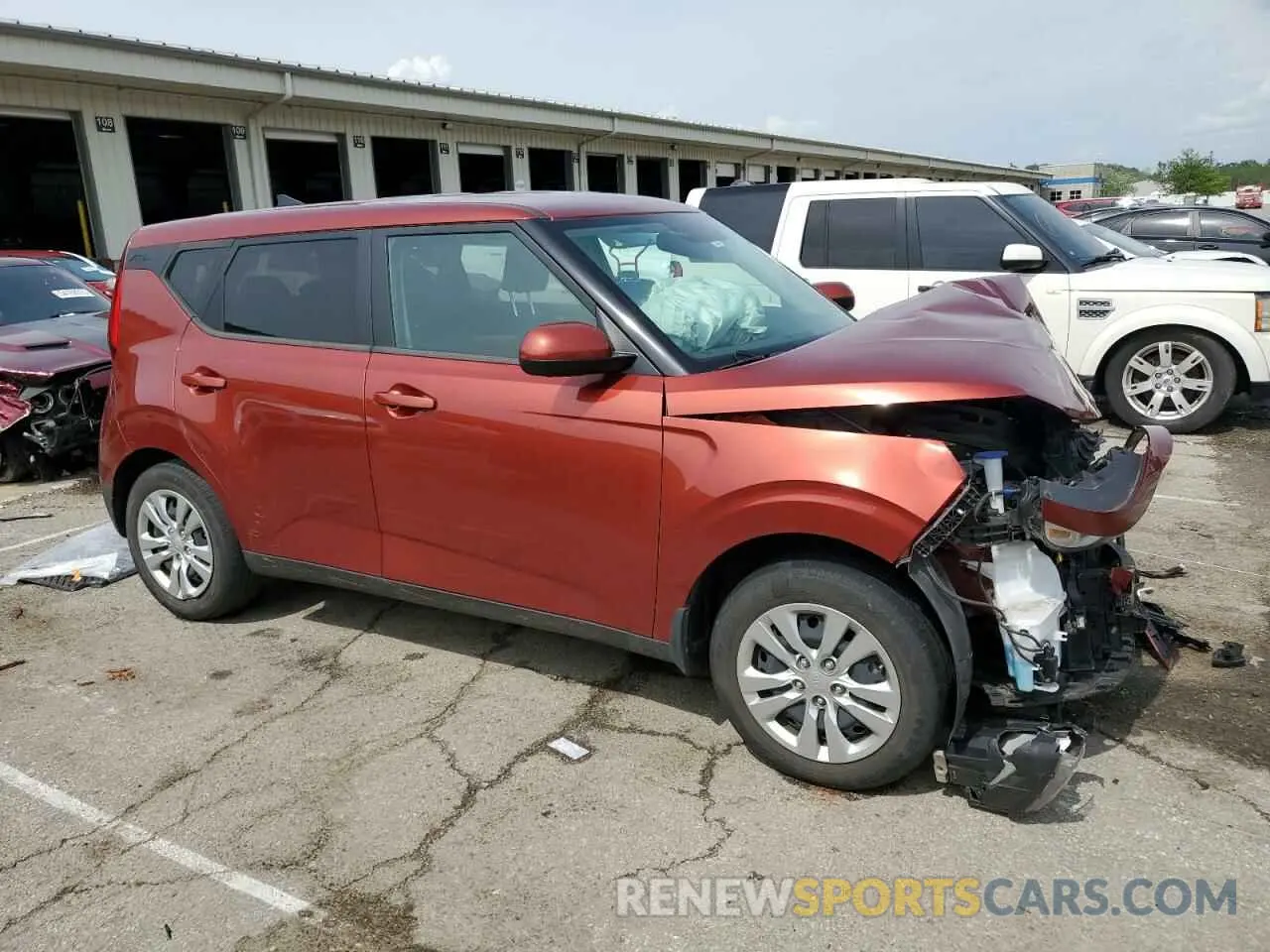 4 Photograph of a damaged car KNDJ23AU6L7091384 KIA SOUL 2020