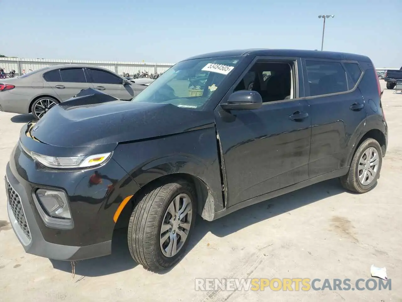 1 Photograph of a damaged car KNDJ23AU6L7093880 KIA SOUL 2020