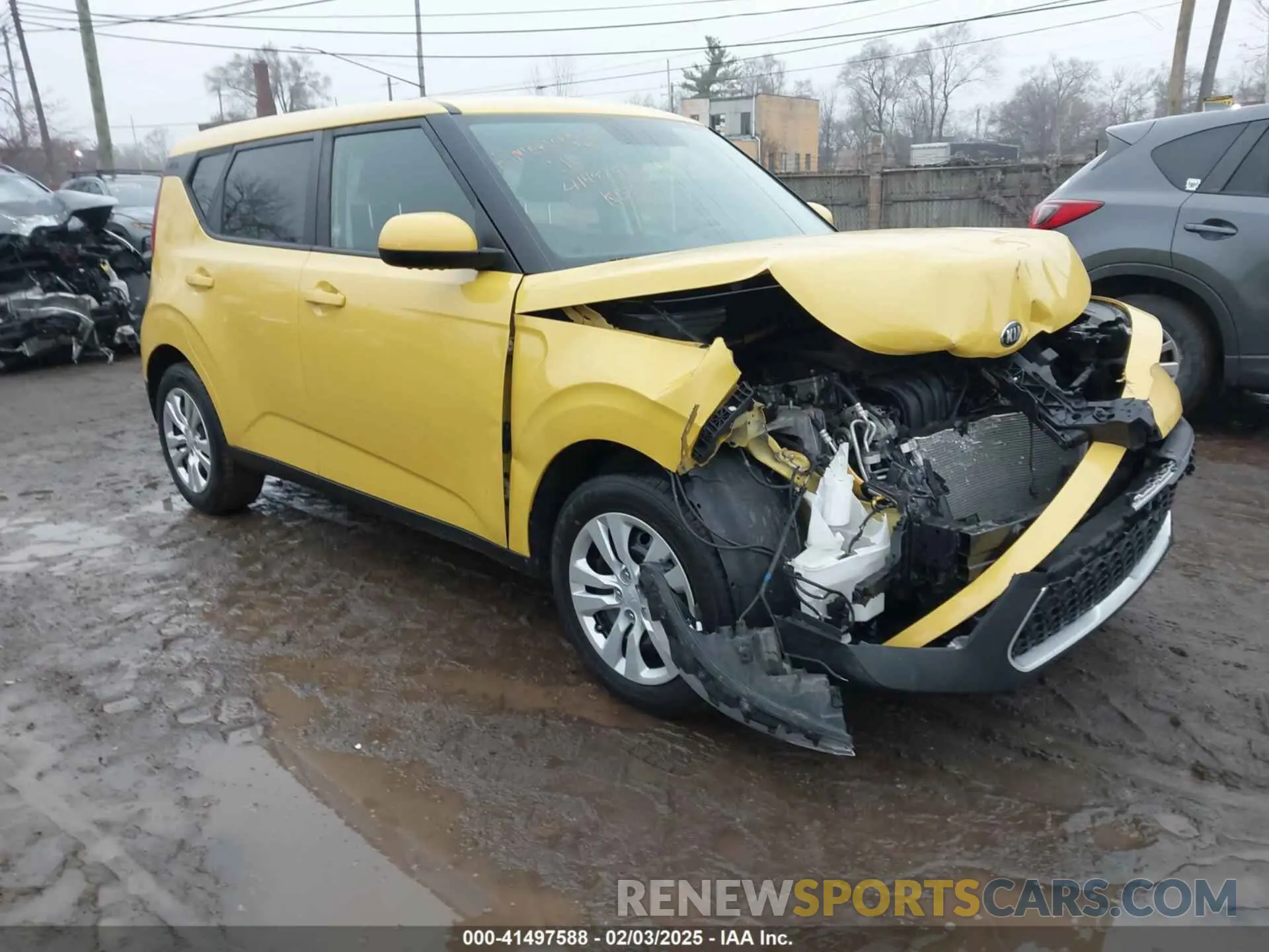 1 Photograph of a damaged car KNDJ23AU6L7100858 KIA SOUL 2020