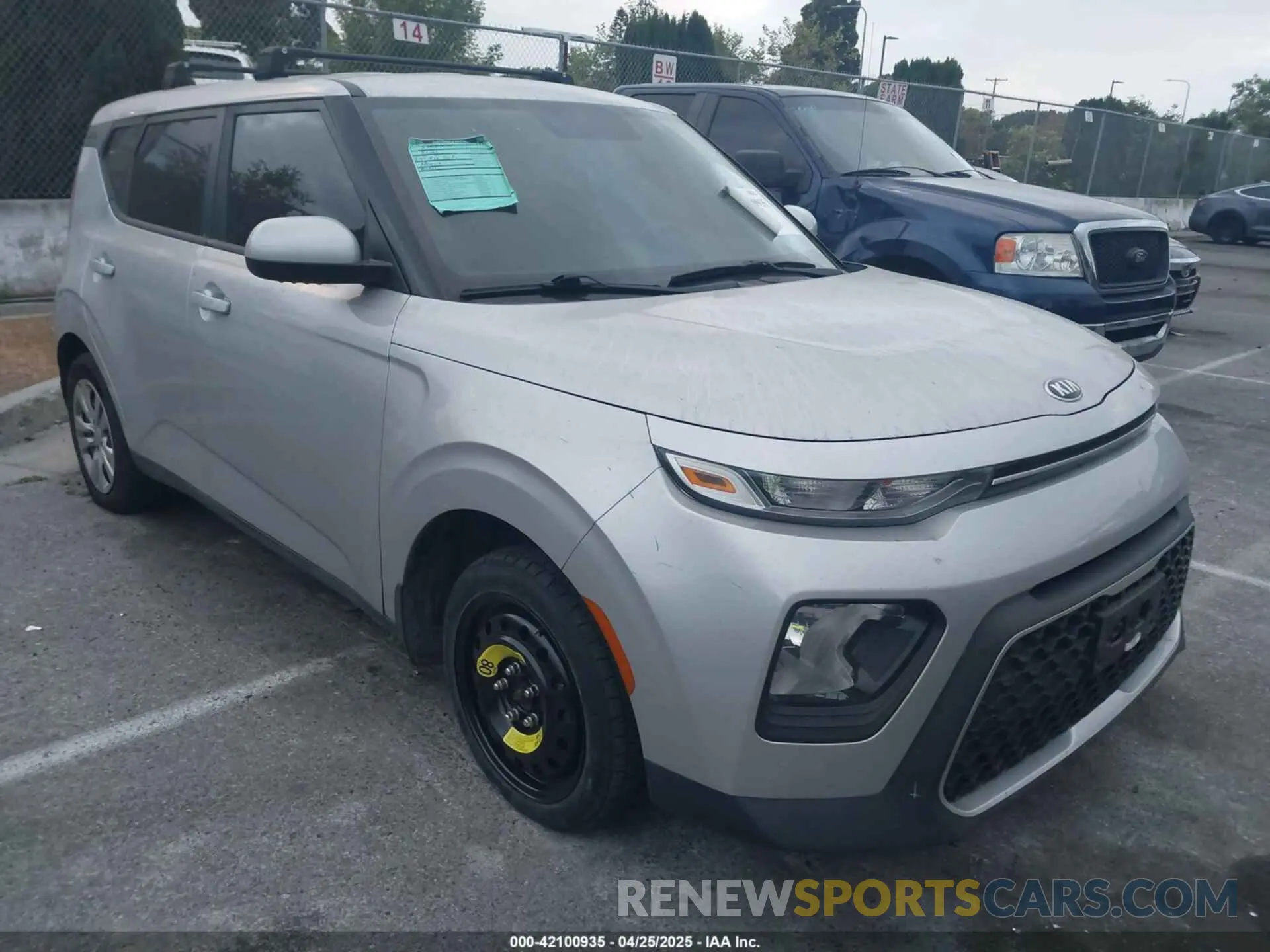 1 Photograph of a damaged car KNDJ23AU6L7104358 KIA SOUL 2020