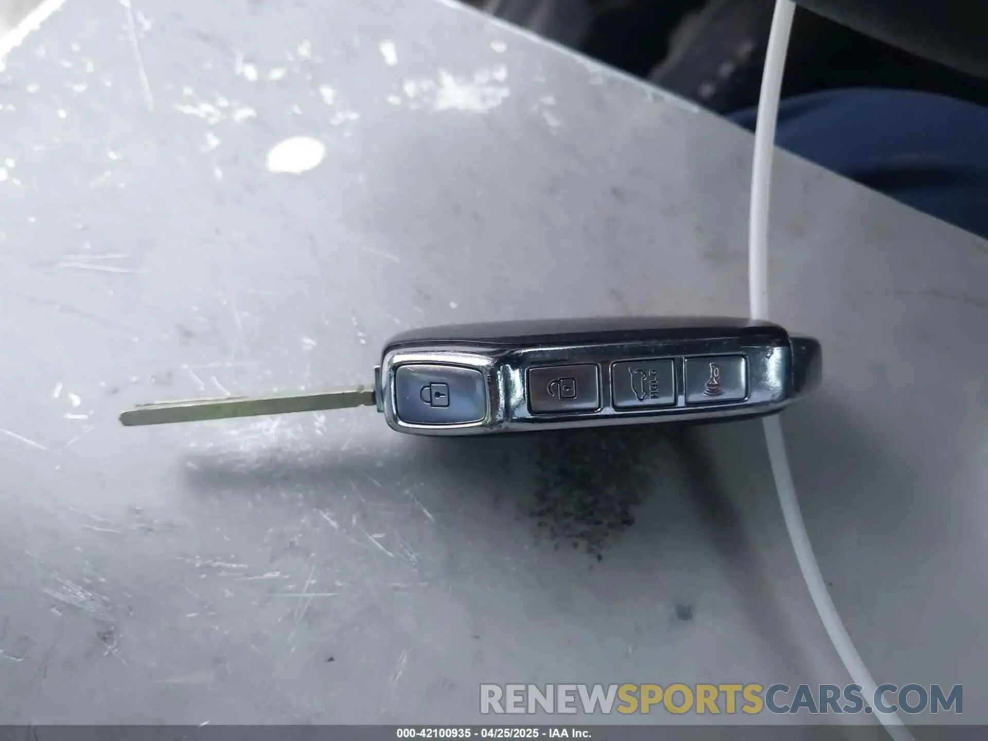11 Photograph of a damaged car KNDJ23AU6L7104358 KIA SOUL 2020