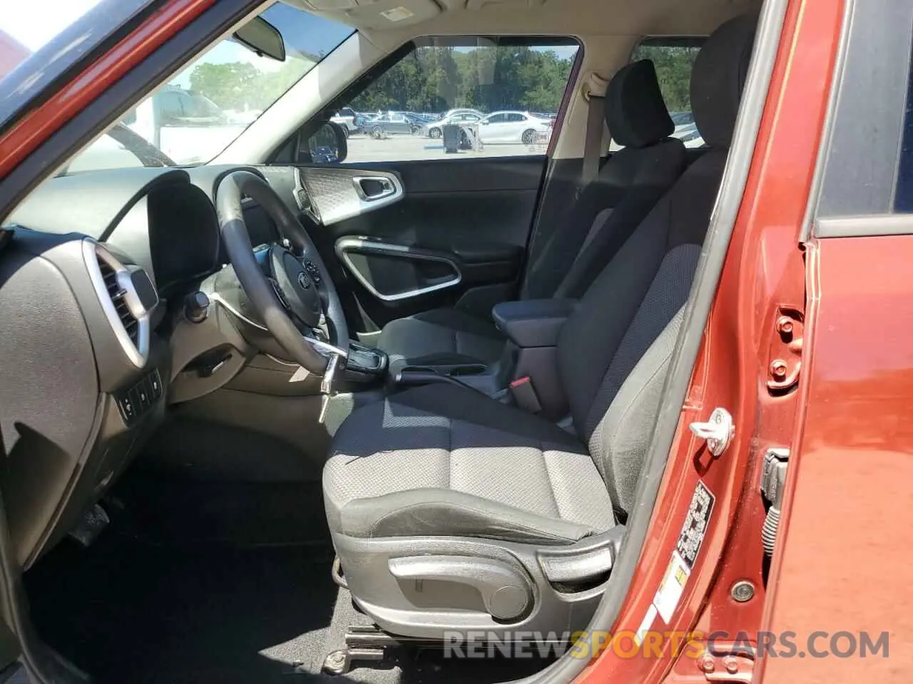 7 Photograph of a damaged car KNDJ23AU6L7118891 KIA SOUL 2020
