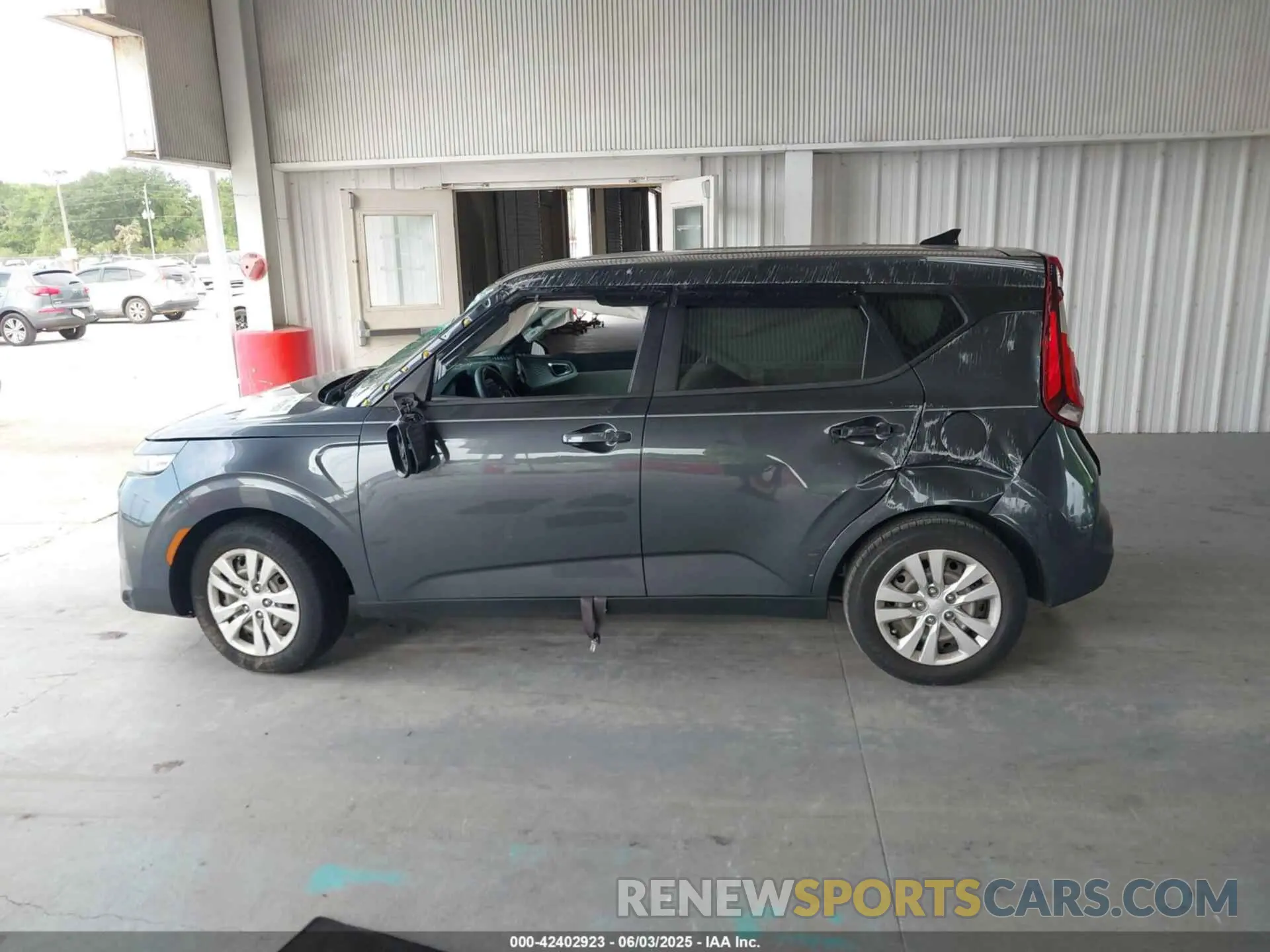 14 Photograph of a damaged car KNDJ23AU6L7717077 KIA SOUL 2020