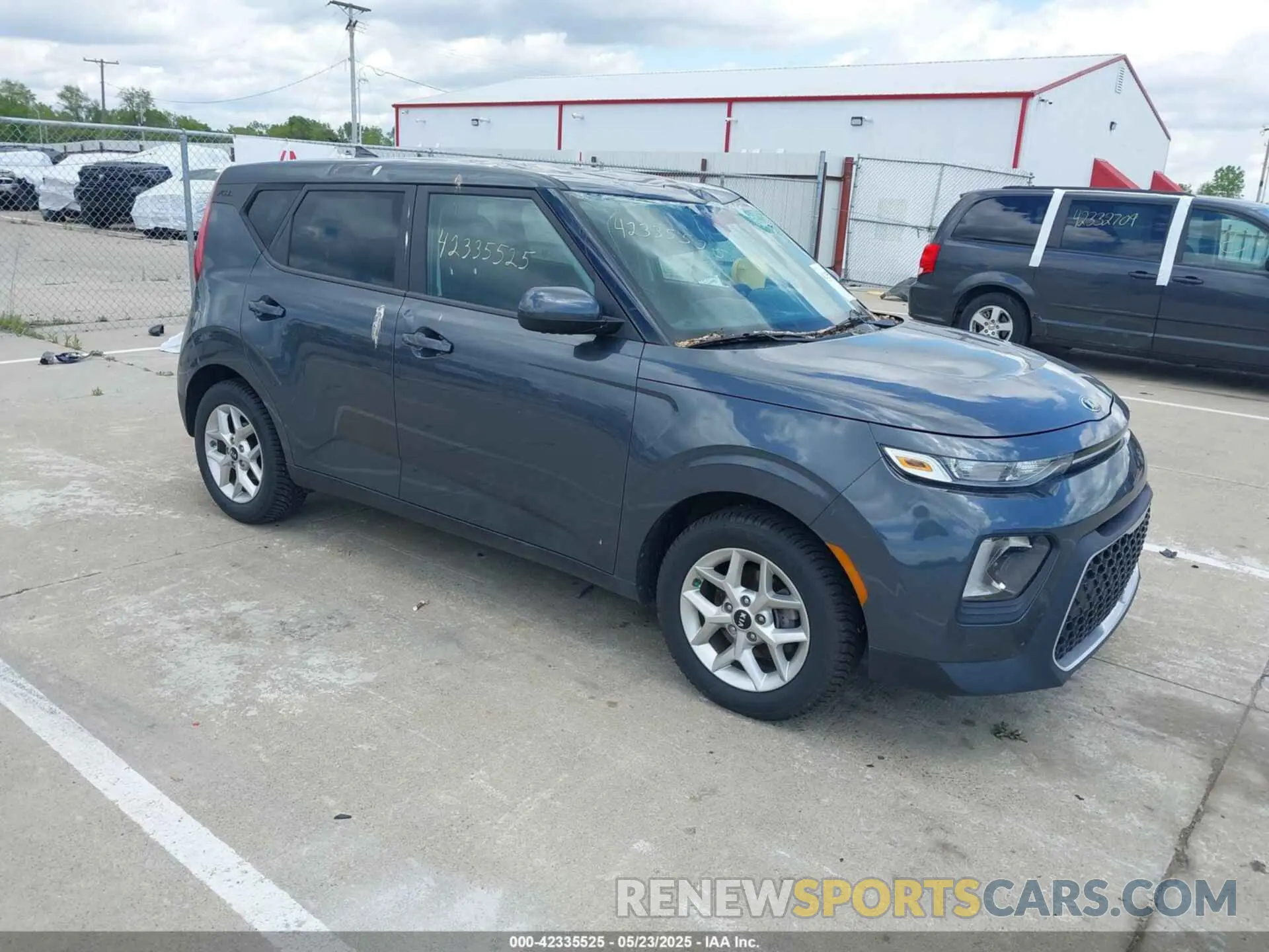 1 Photograph of a damaged car KNDJ23AU6L7717922 KIA SOUL 2020