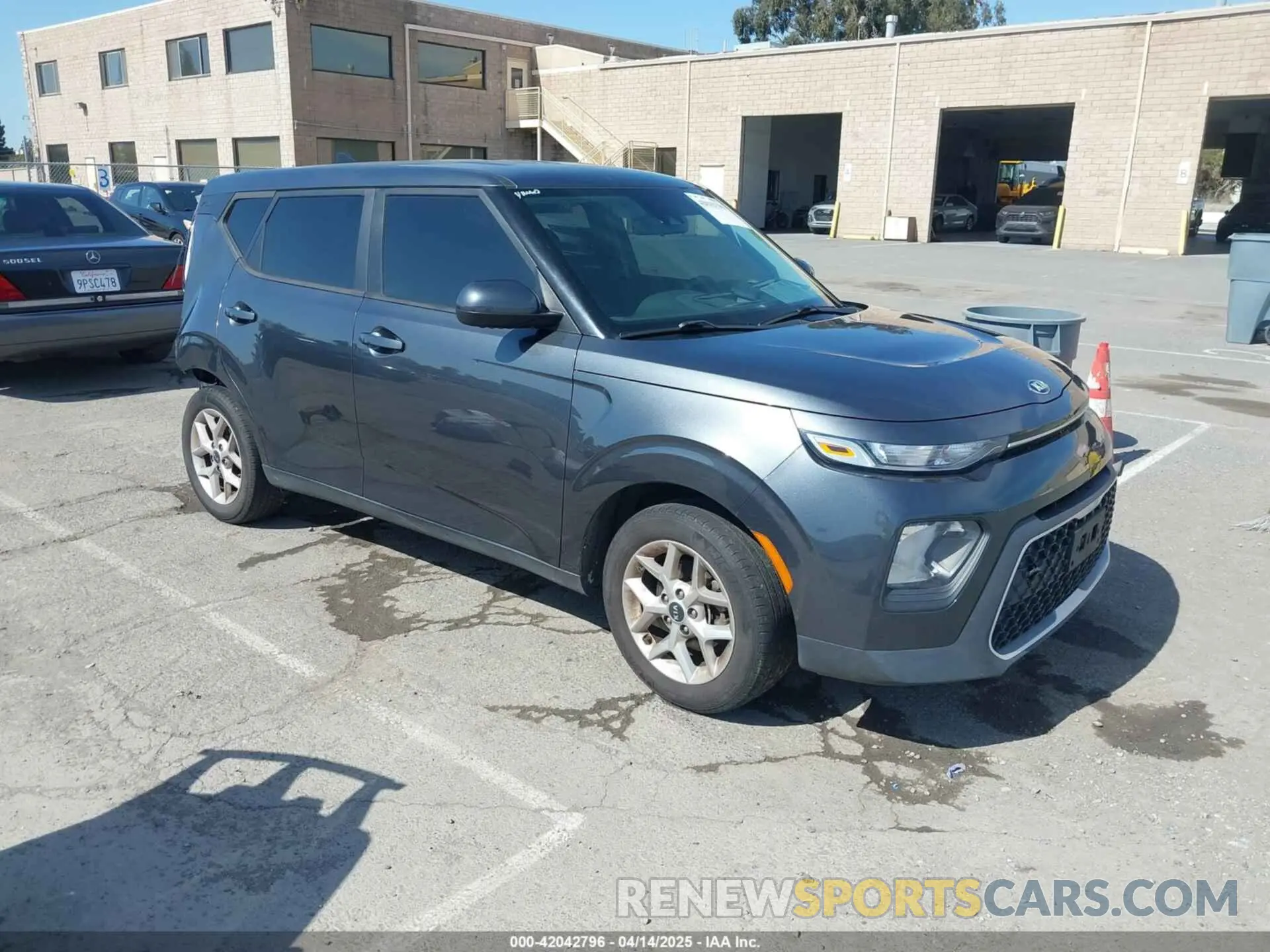 1 Photograph of a damaged car KNDJ23AU6L7722022 KIA SOUL 2020