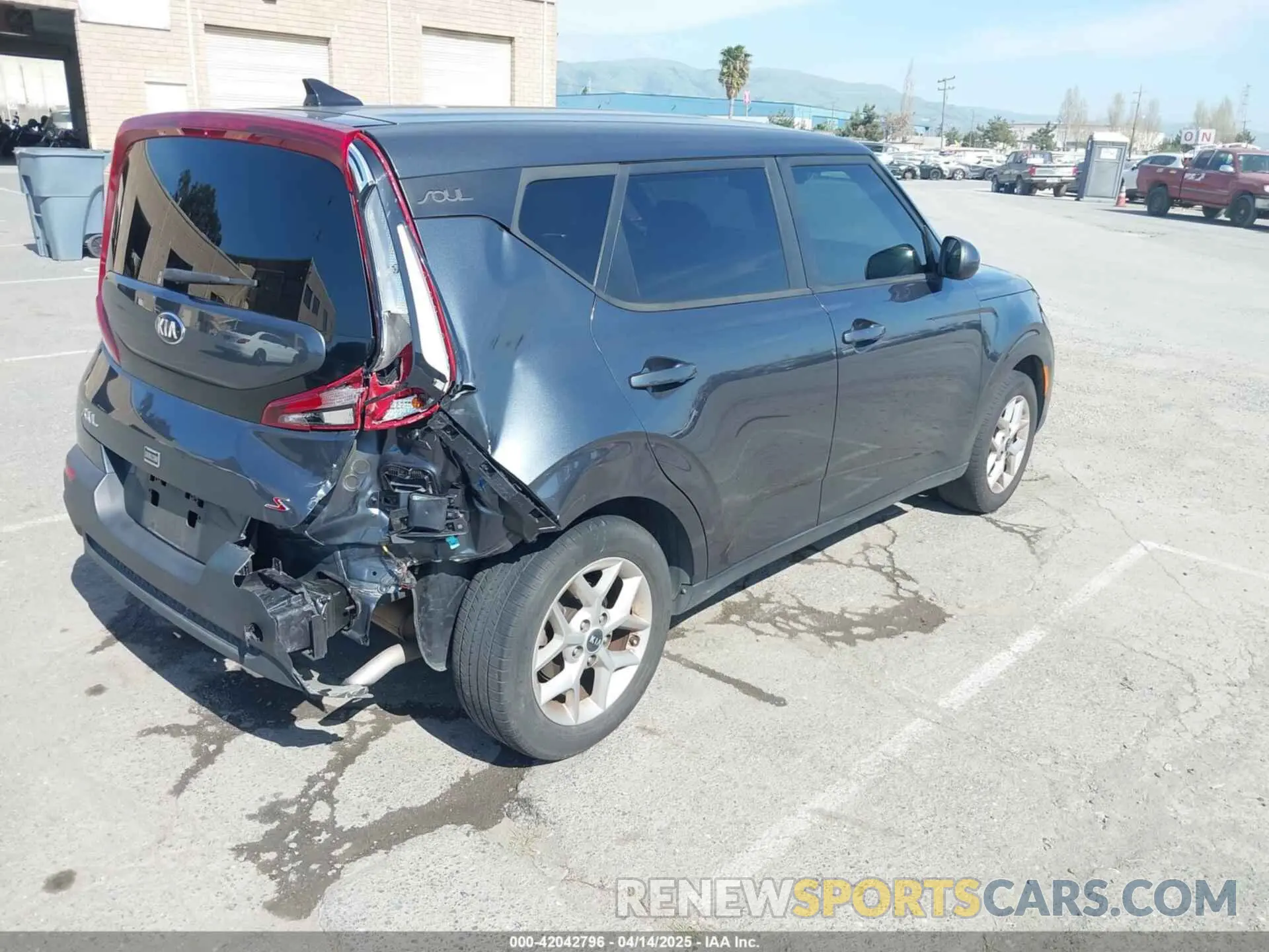 6 Photograph of a damaged car KNDJ23AU6L7722022 KIA SOUL 2020