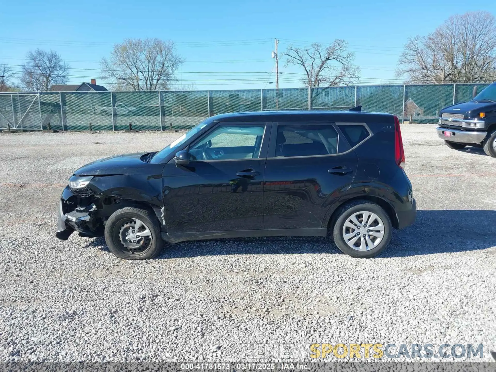 14 Photograph of a damaged car KNDJ23AU6L7724711 KIA SOUL 2020