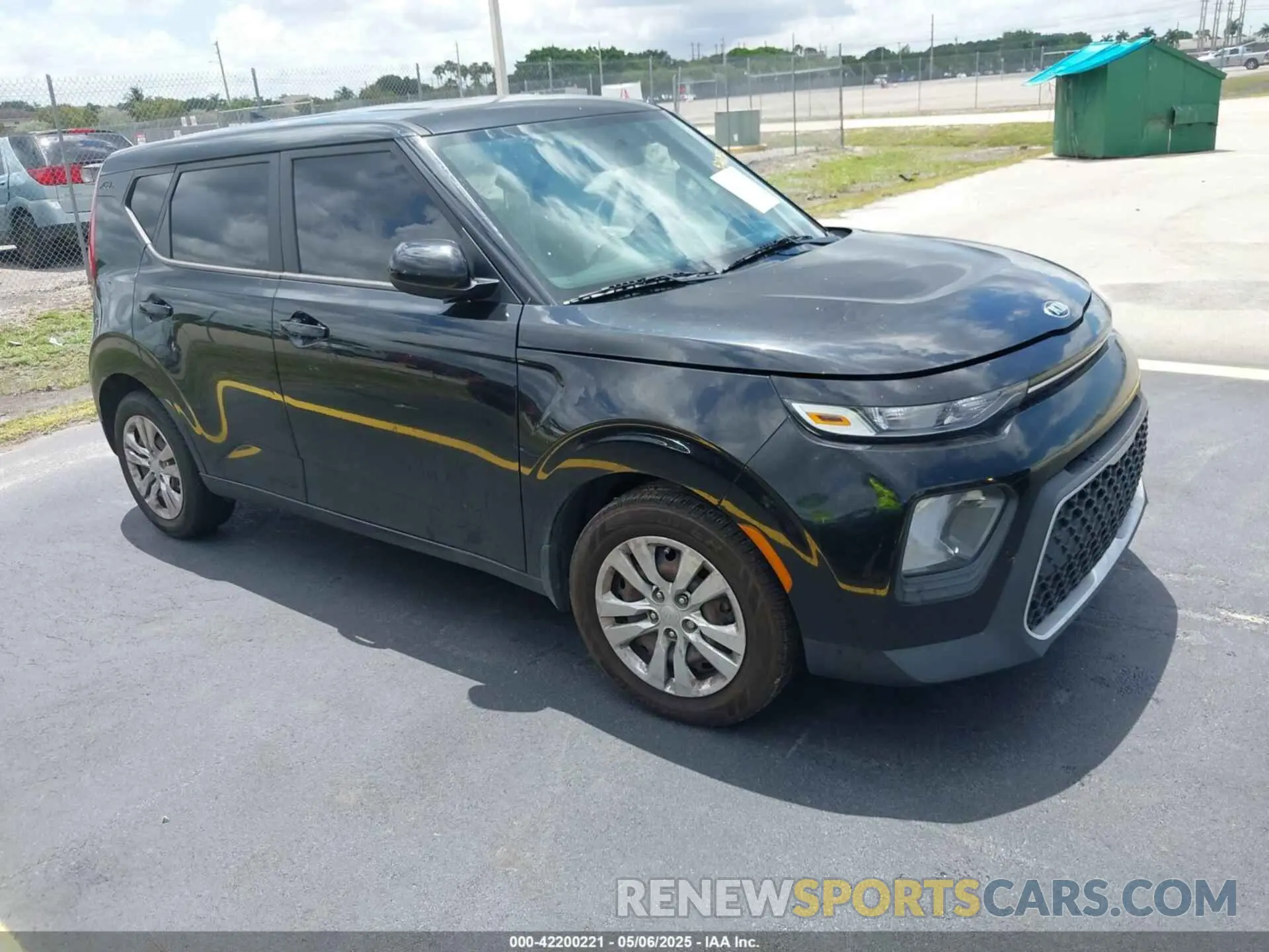 1 Photograph of a damaged car KNDJ23AU6L7724921 KIA SOUL 2020