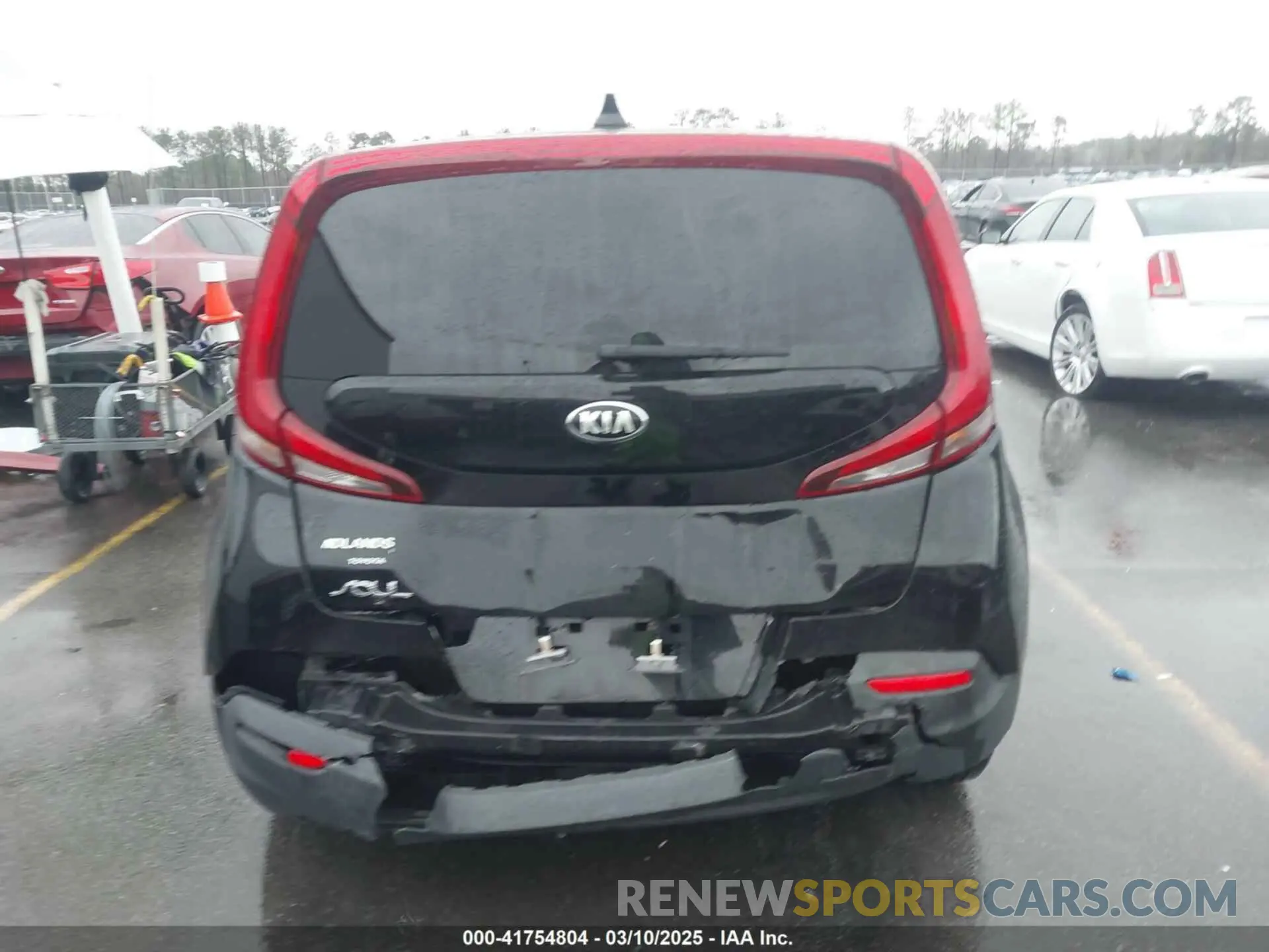 16 Photograph of a damaged car KNDJ23AU7L7004138 KIA SOUL 2020