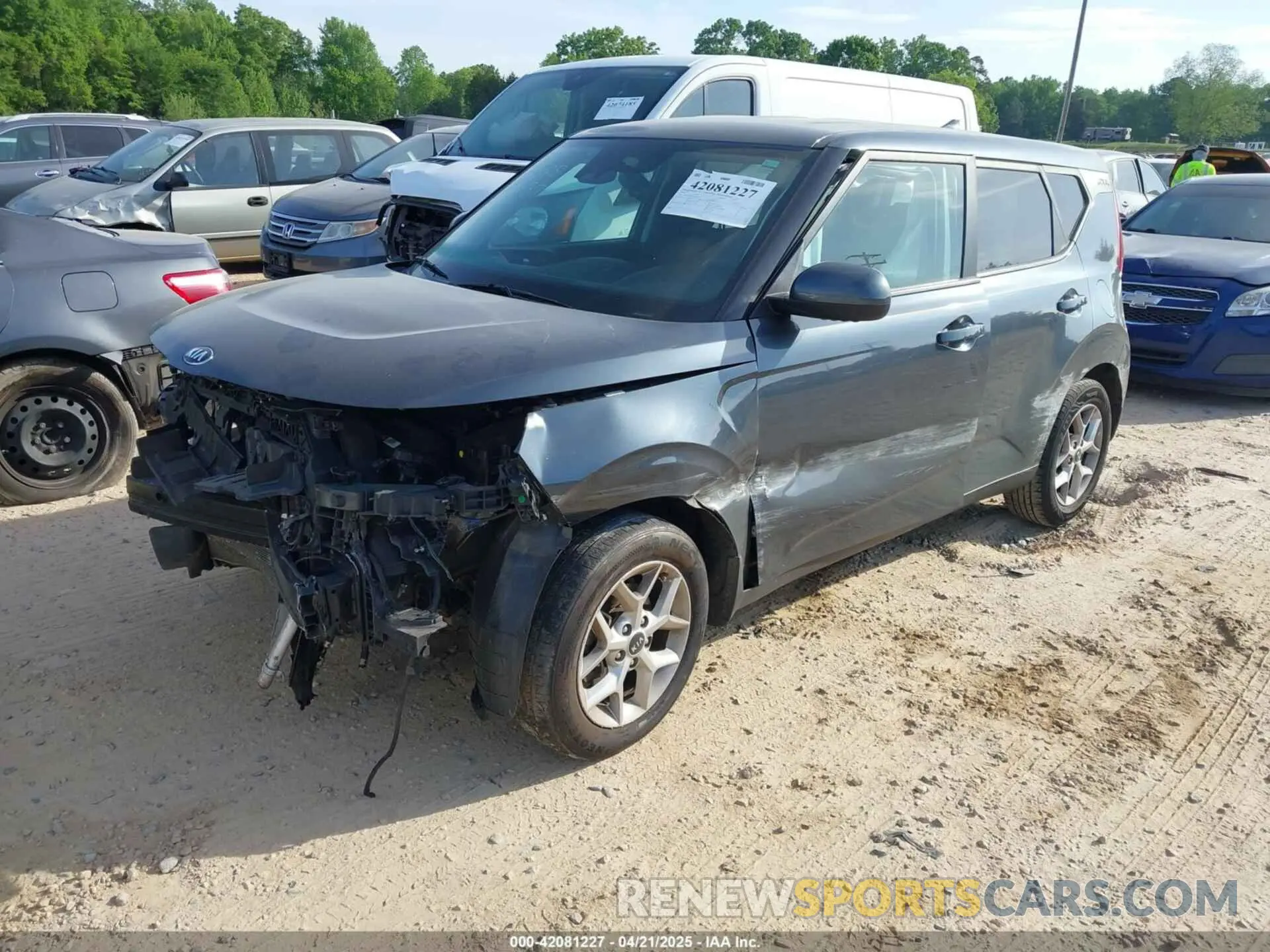 2 Photograph of a damaged car KNDJ23AU7L7004317 KIA SOUL 2020