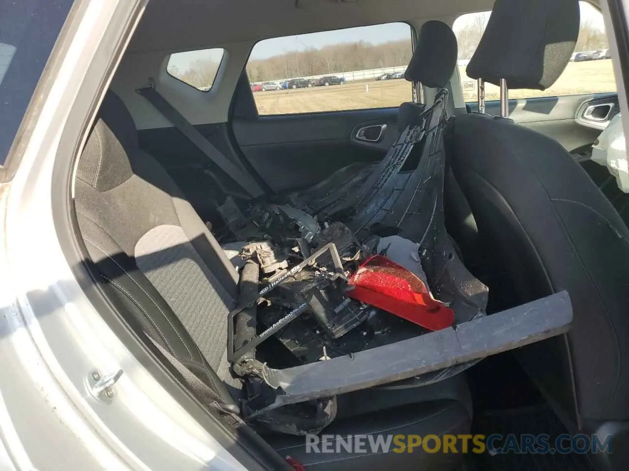 11 Photograph of a damaged car KNDJ23AU7L7010179 KIA SOUL 2020