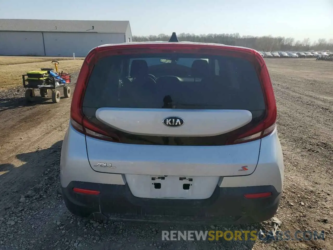 6 Photograph of a damaged car KNDJ23AU7L7010179 KIA SOUL 2020