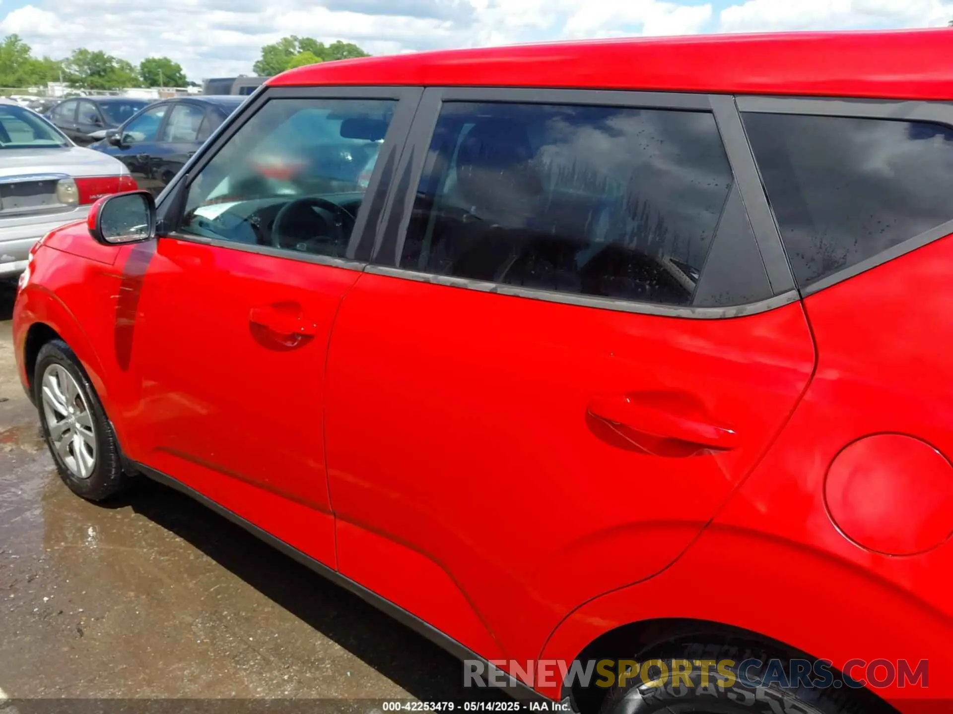 14 Photograph of a damaged car KNDJ23AU7L7041206 KIA SOUL 2020