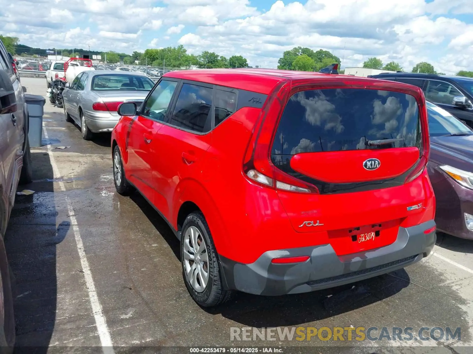 3 Photograph of a damaged car KNDJ23AU7L7041206 KIA SOUL 2020