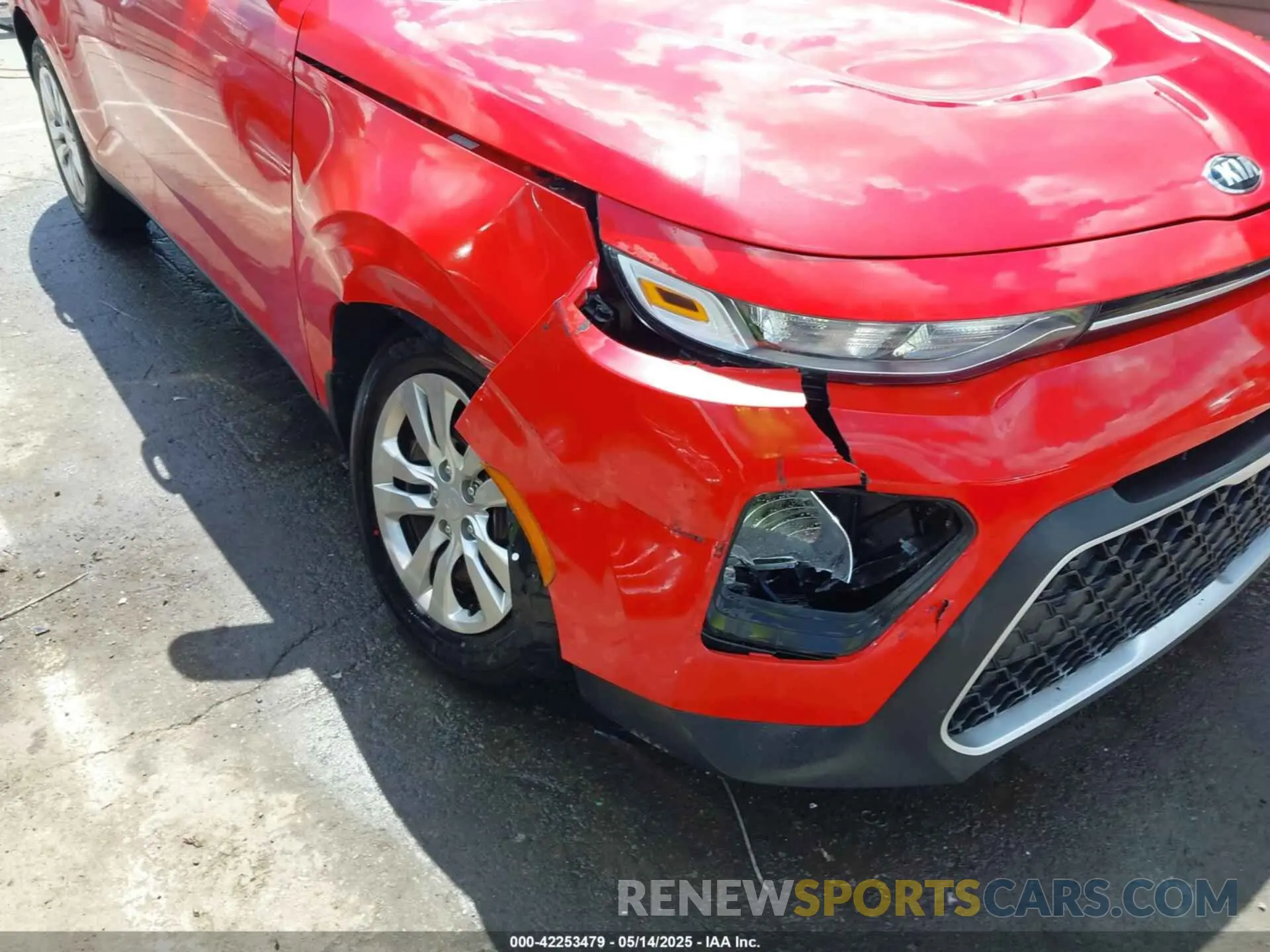 6 Photograph of a damaged car KNDJ23AU7L7041206 KIA SOUL 2020