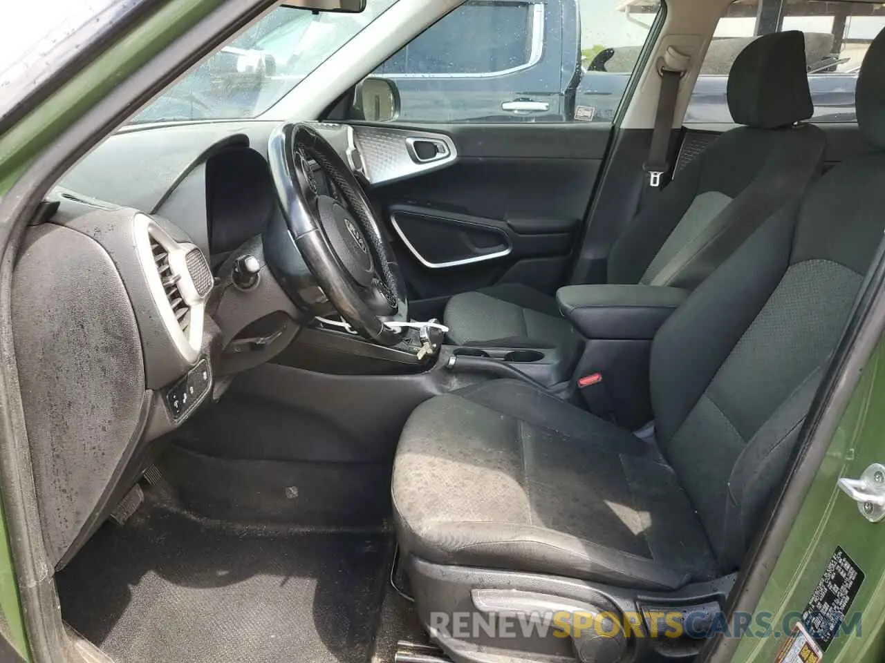 7 Photograph of a damaged car KNDJ23AU7L7046499 KIA SOUL 2020