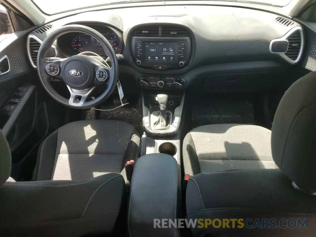 8 Photograph of a damaged car KNDJ23AU7L7061052 KIA SOUL 2020