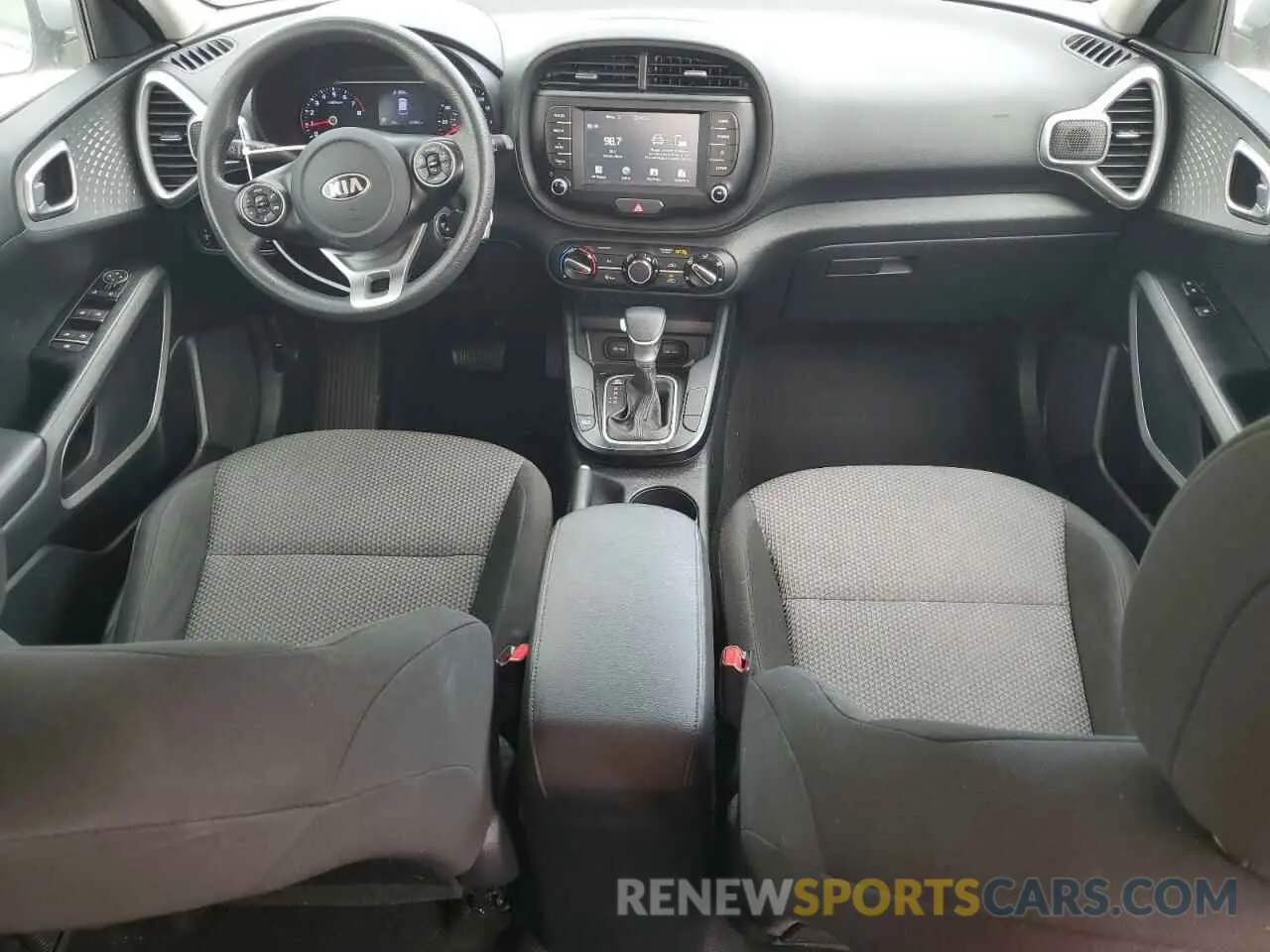 8 Photograph of a damaged car KNDJ23AU7L7087330 KIA SOUL 2020