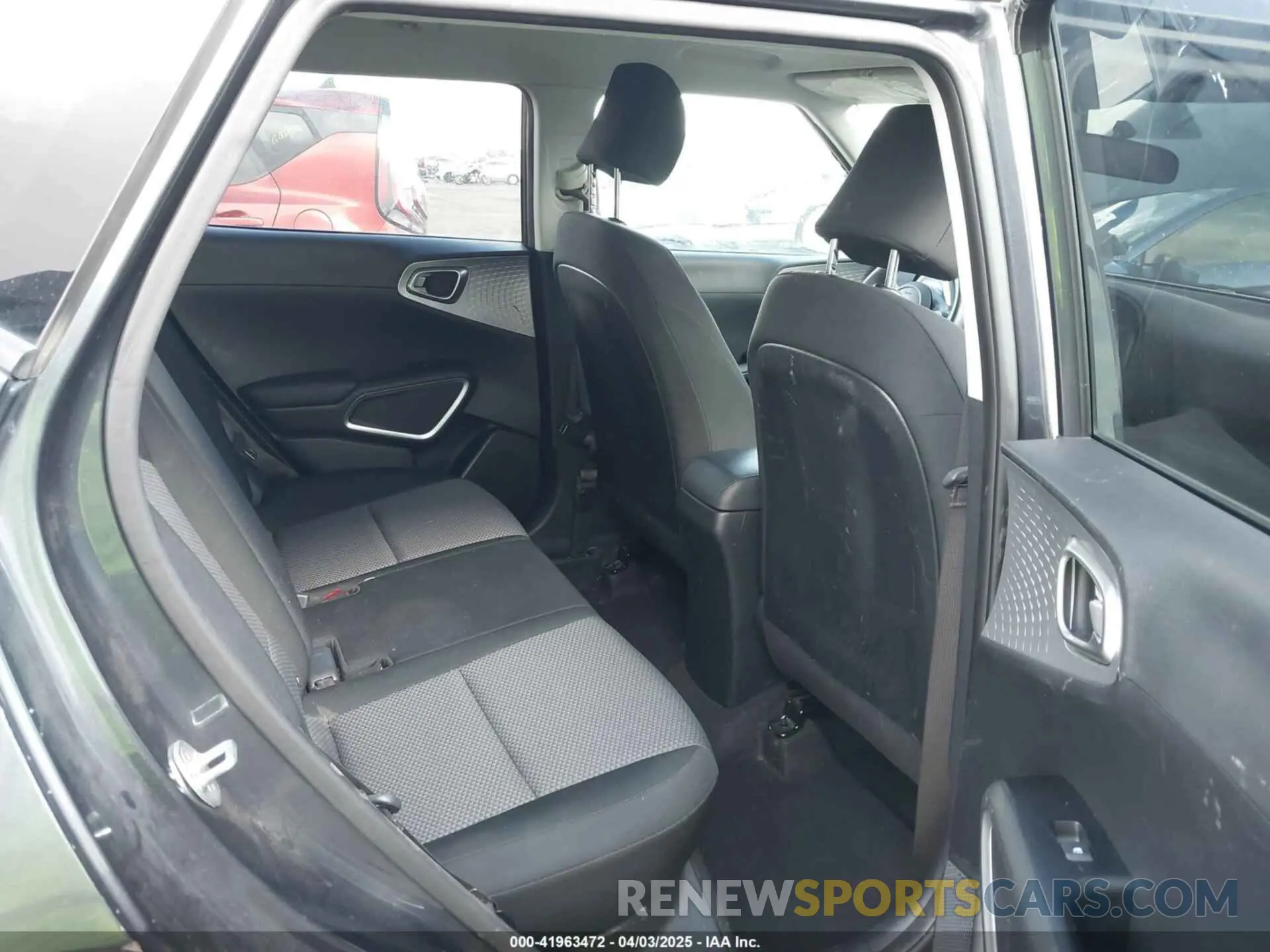 8 Photograph of a damaged car KNDJ23AU7L7107950 KIA SOUL 2020